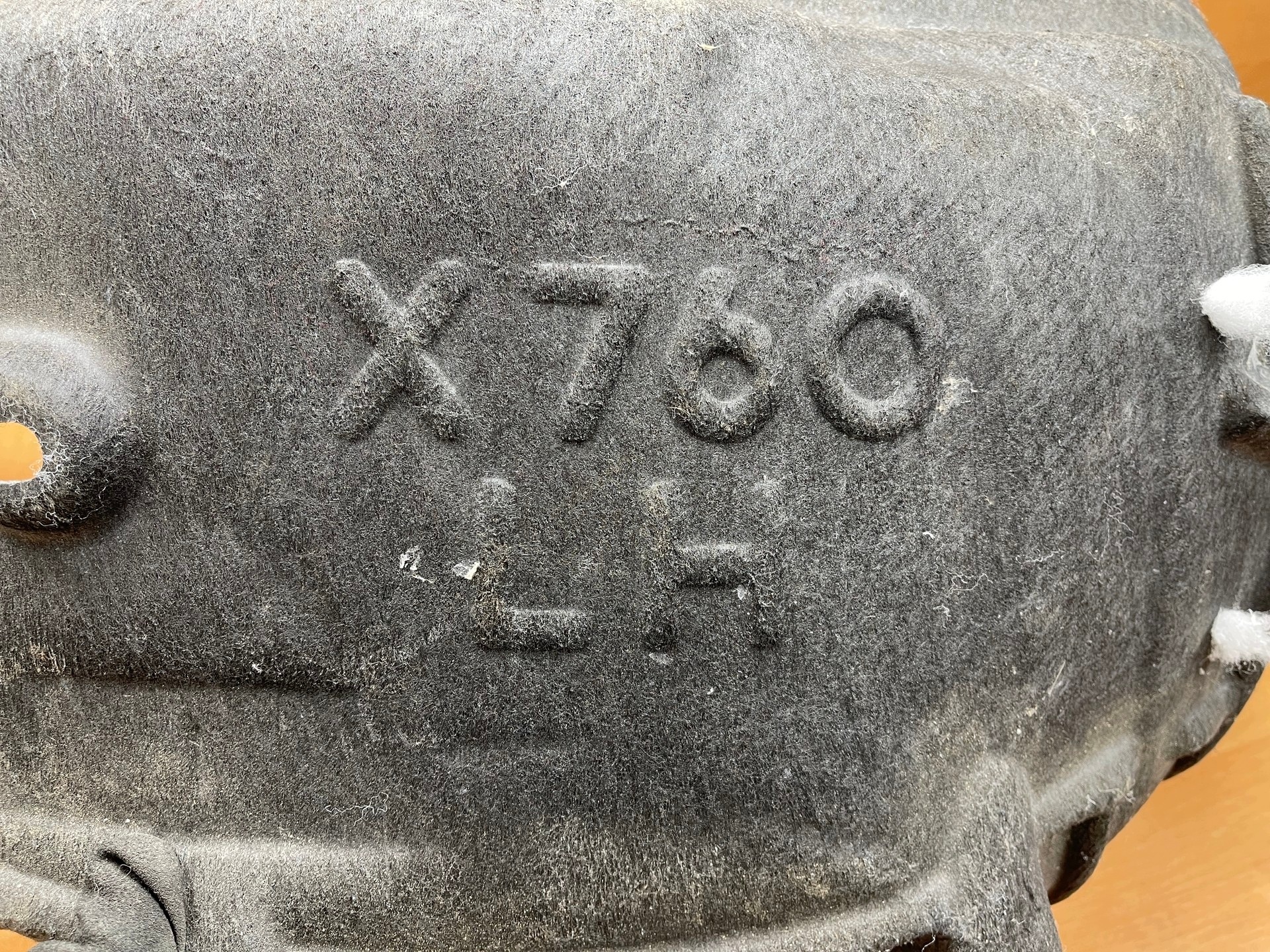 D118 JAGUAR XE X760 and 2015- mudguard rear part rear. left
