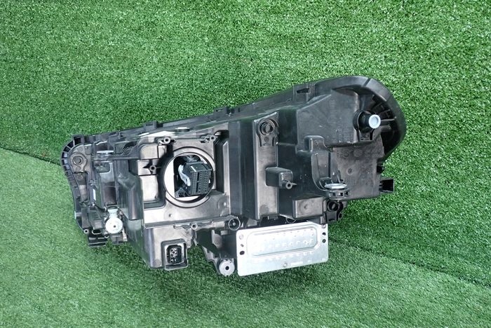 BMW X1 U11 FULL LED 22- reflektor right light right