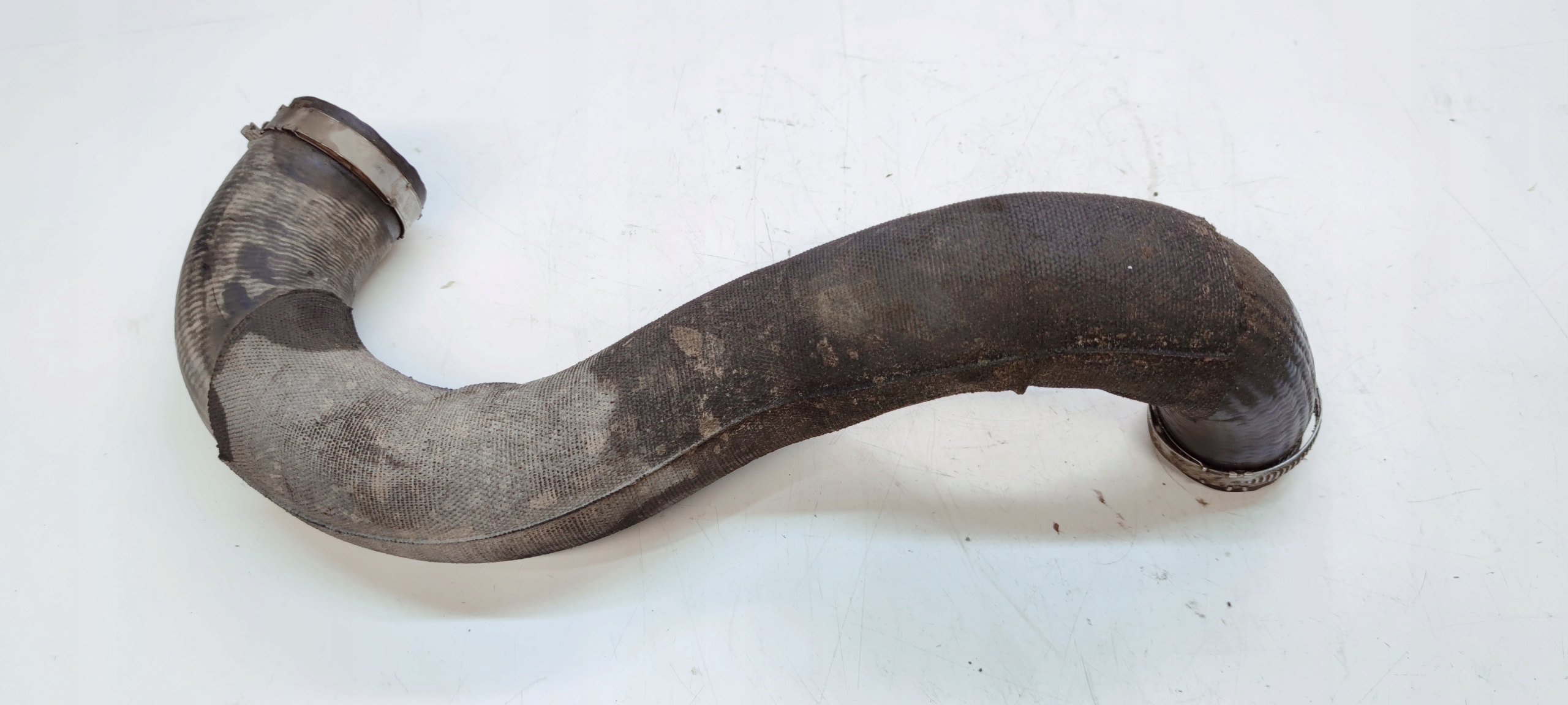 trouba hadice intercoolera AUDI A4 B8 A5 1.8 TFSI 8K0145738AF