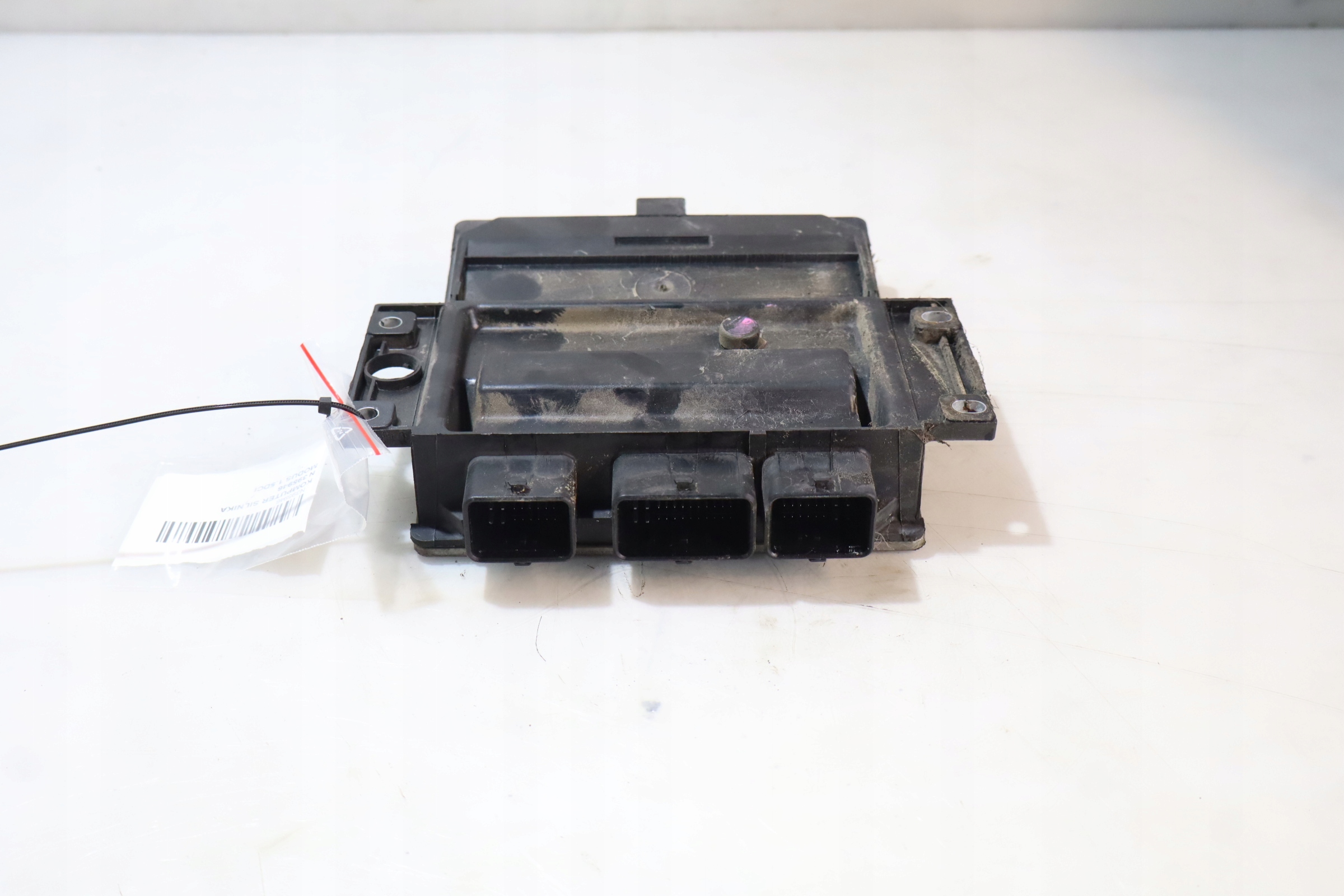control unit of the engine DELPHI NISSAN NOTE 8200619409