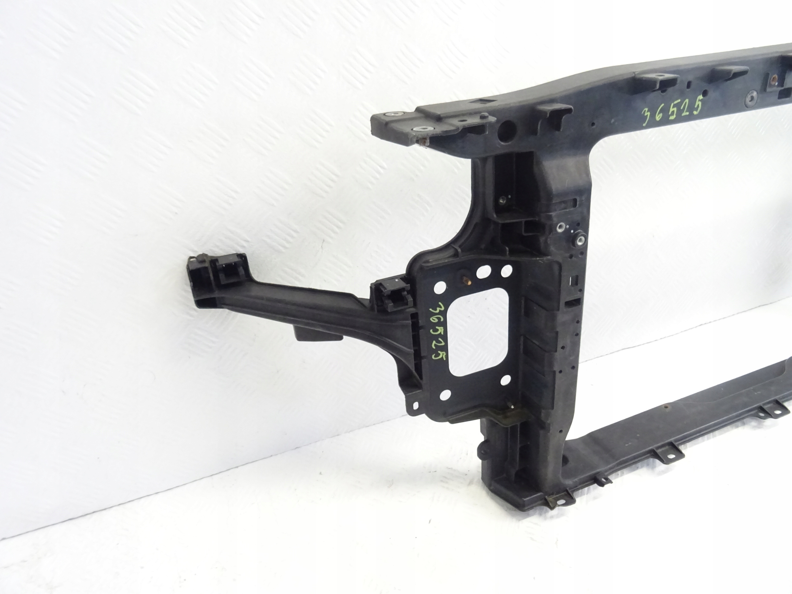 Hyundai i30 III 16- support panel for radiators pillar iron