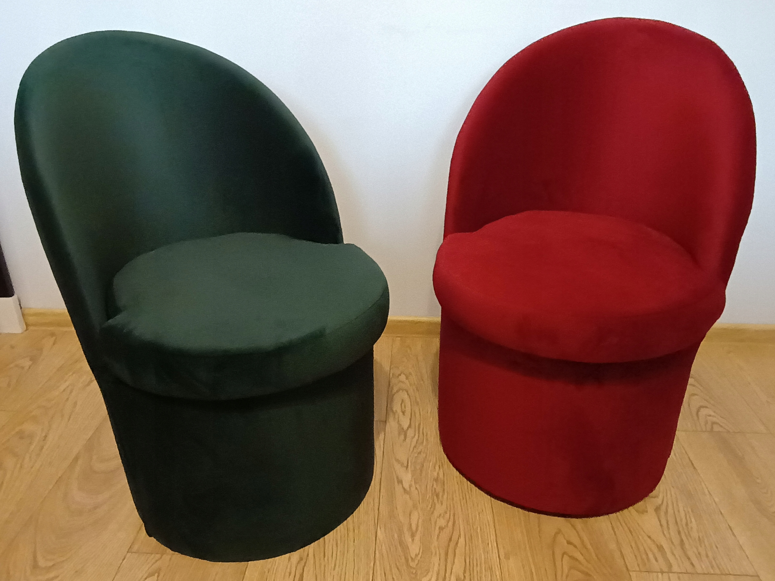 Pufa z oparciem Riviera 2