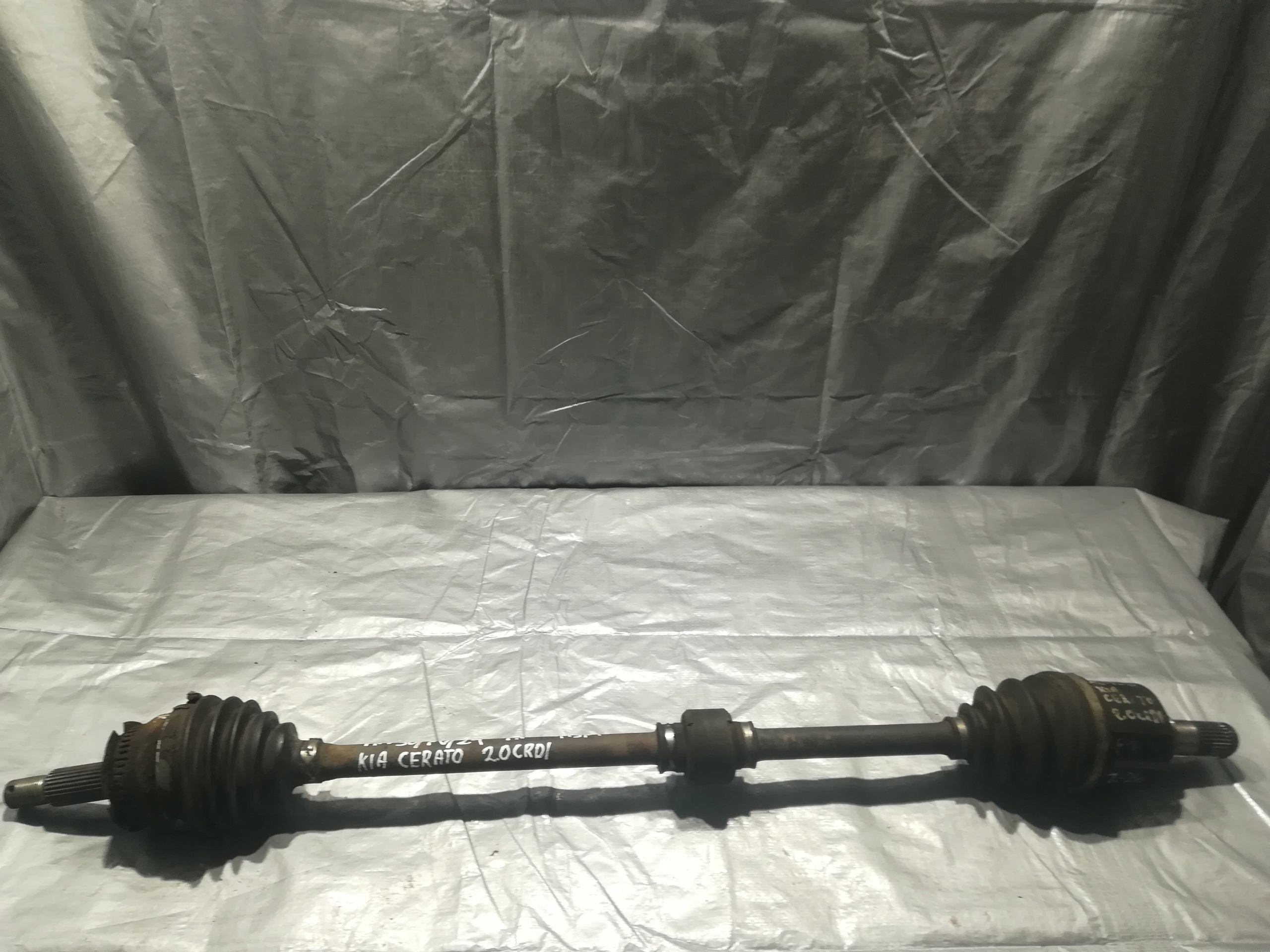 KIA CERATO and 2.0 CRDI semi-axis right front 04R