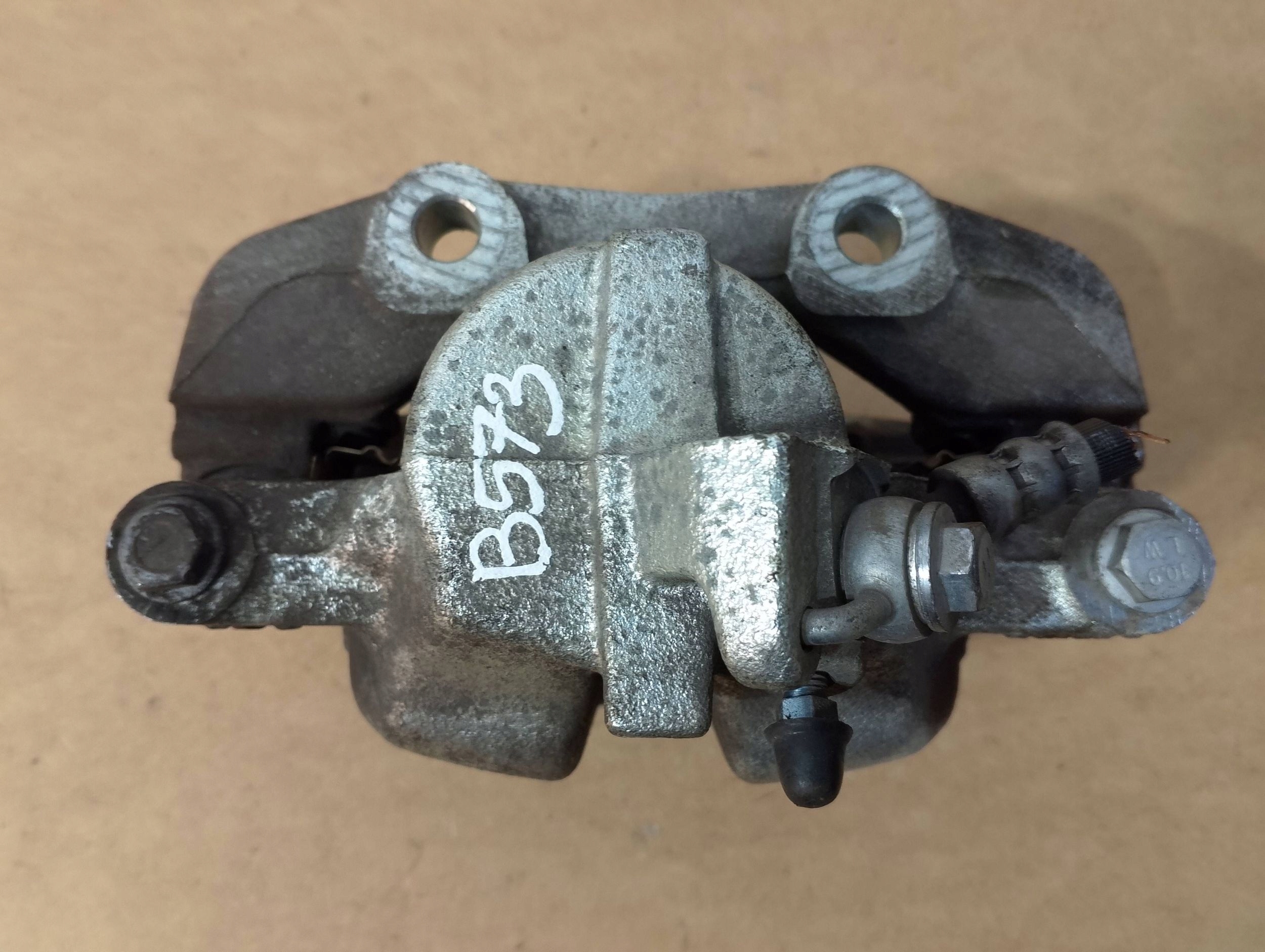 Opel Mokka II caliper brake front left 9824176580 (B573)