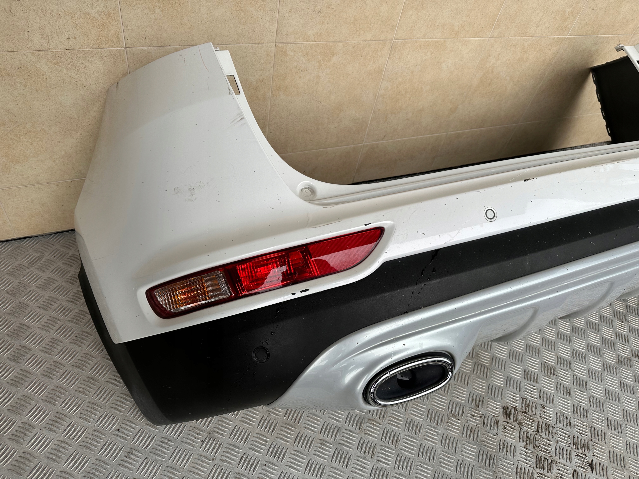 BUMPER REAR COMPLETE KIA SPORTAGE IV 4 PDC GT
