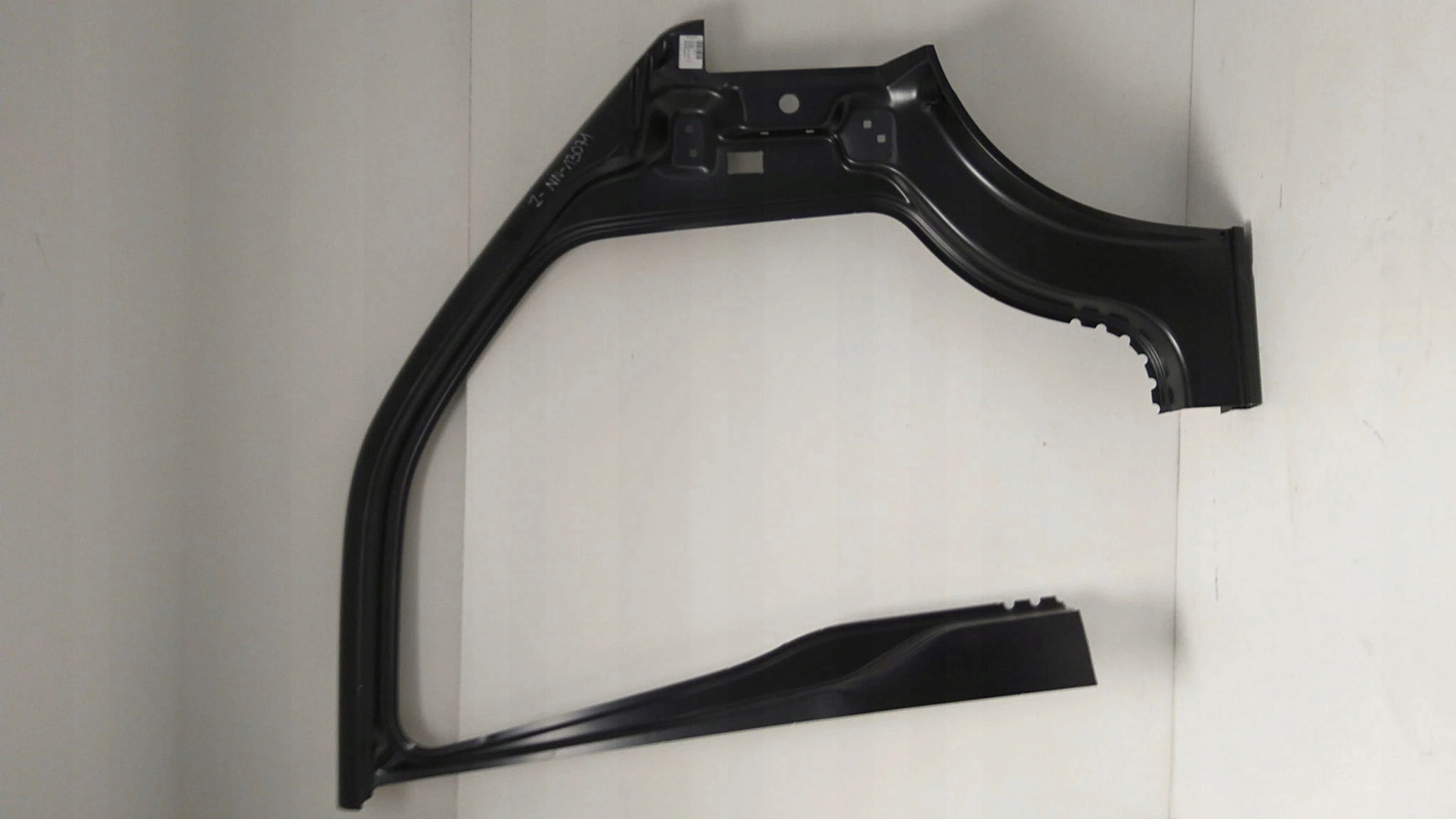 VW T5 T6 SŁUPEK B ŚRODKOWY PRAWY 7H0810076A