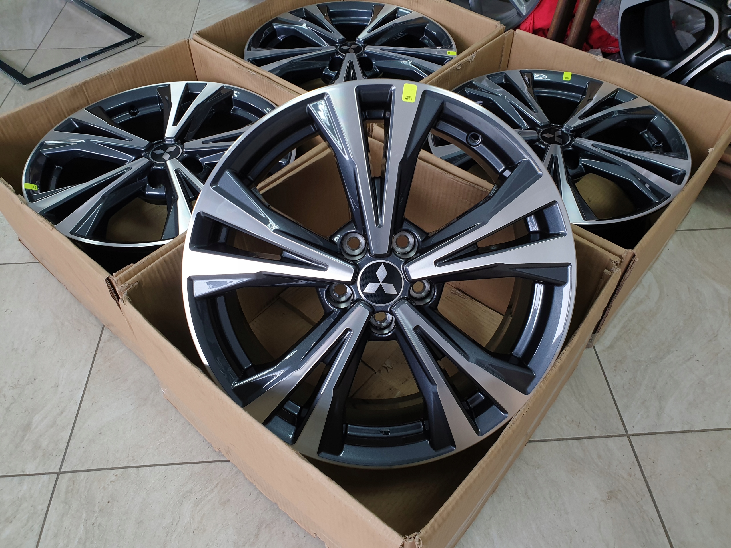 18-дюймовые диски Mitsubishi Outlander ASX RVR Eclipse