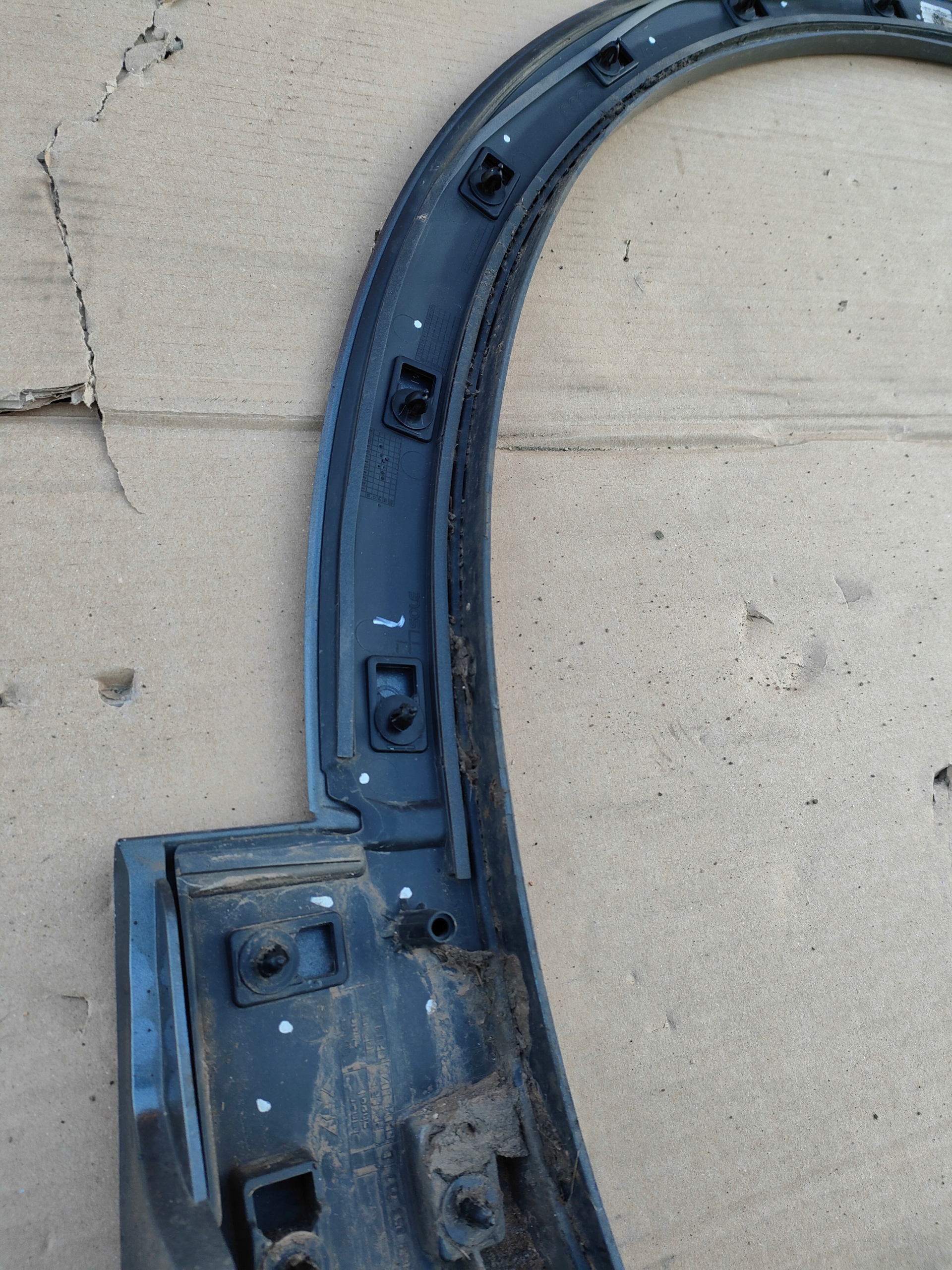 cap moulding of a fender left front front AUDI Q8 SQ8 2018- 4M8853717B
