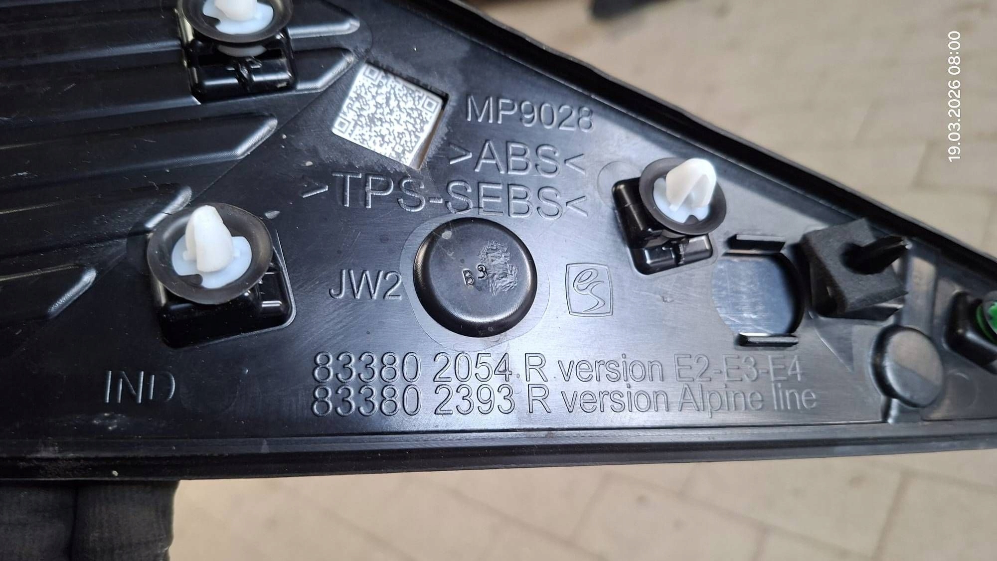 modanatura parafango posteriore Bocchetta Destro Renault Scenic E-Tech V 833802054R