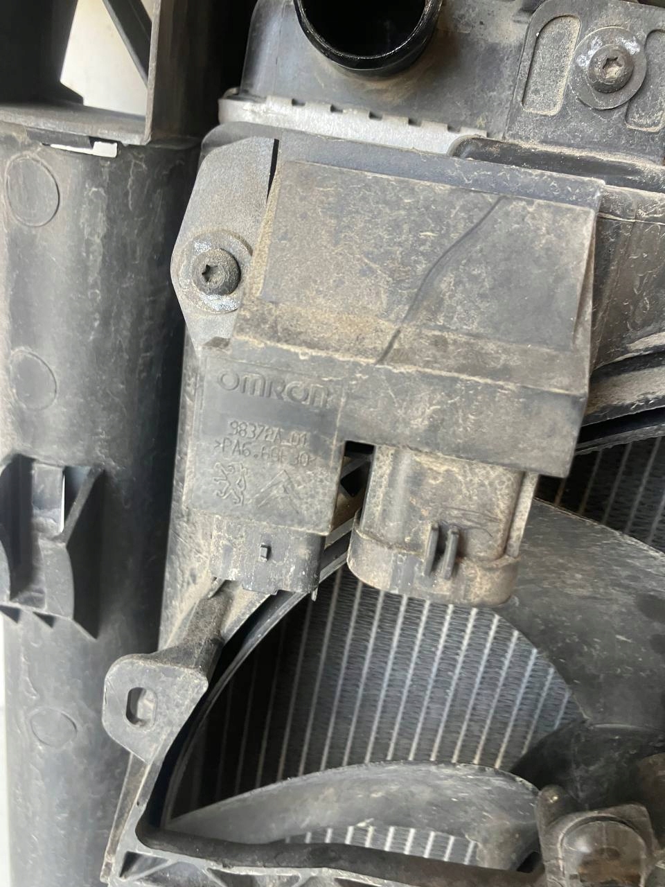 support panel for radiators fan radiator CITROEN C3 III 1.2 VTI 9674813580