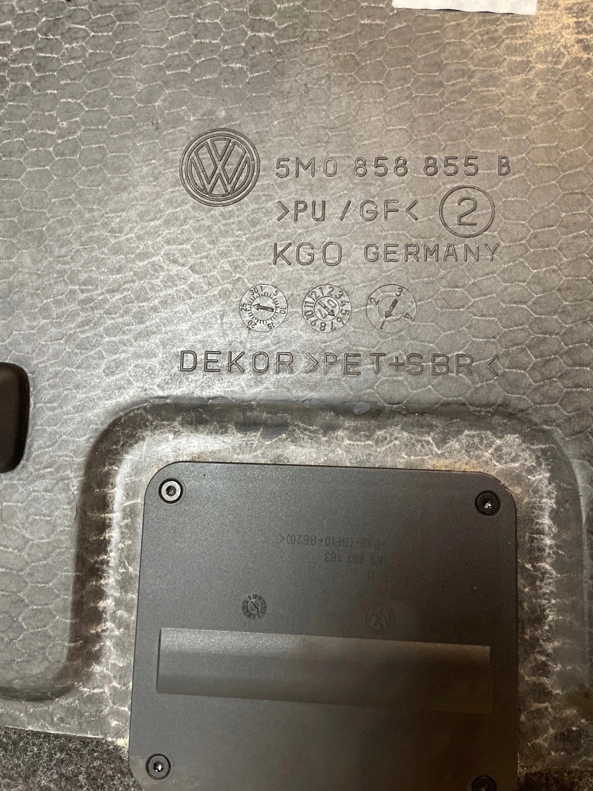 floor mats boot Volkswagen Golf V VI plus 5M