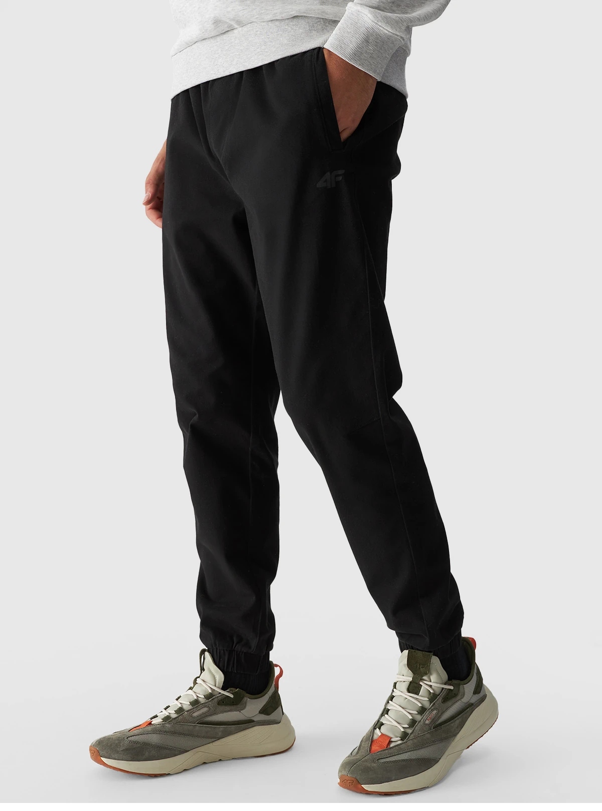 SPODNIE MĘSKIE 4F CASUAL JOGGERY XXL CZARNE TTROM0944 AW24 Marka 4F