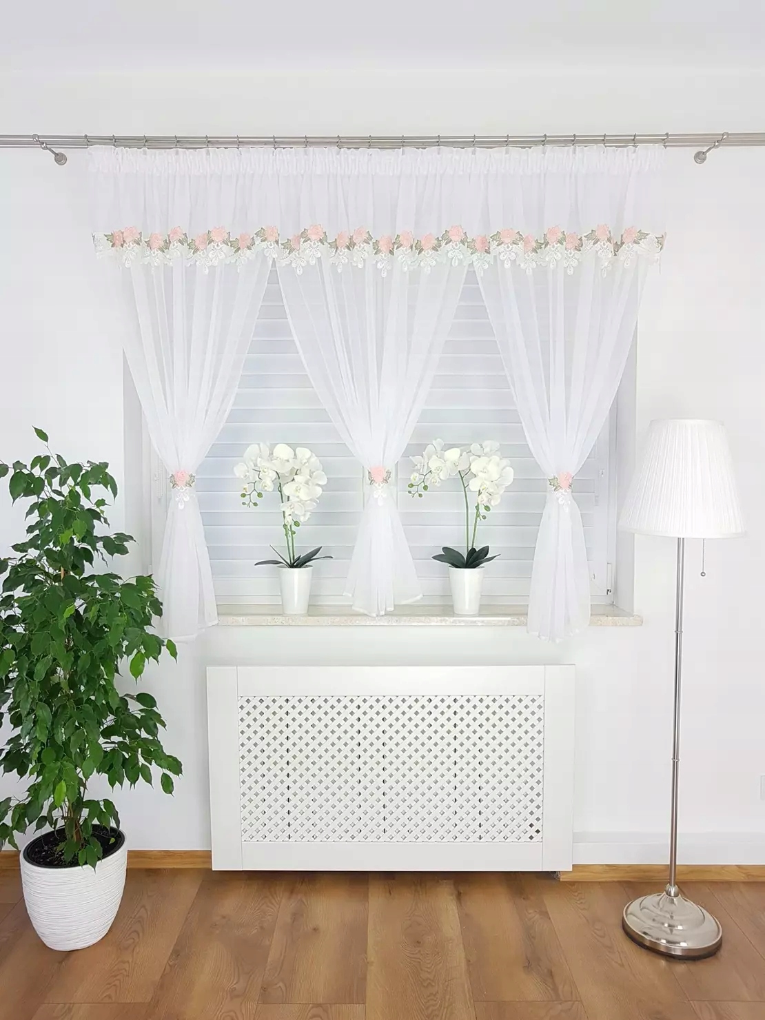 Firana Z Gipiurą W Kwiaty Gotowe Firany 3 Kokony Woal Do Kuchni Do Salonu