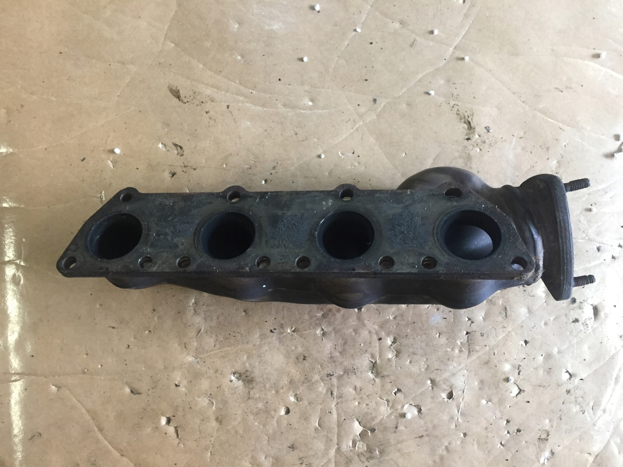 AUDI A6 C6 4.2 V8 ispušna grana 079253033C