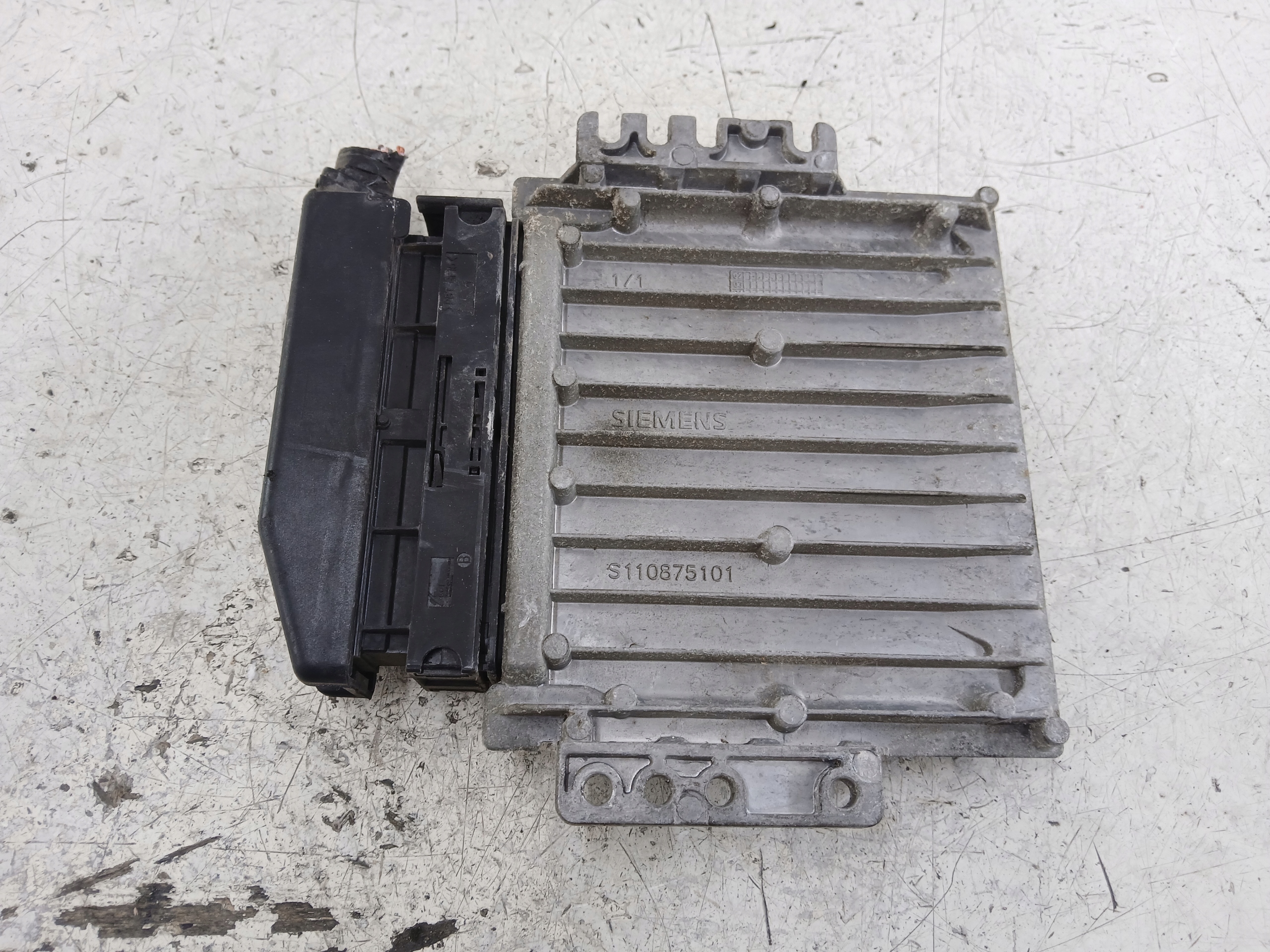 RENUALT MEGANE e SCENIC e 1.6 Centralina Motore 8200214973