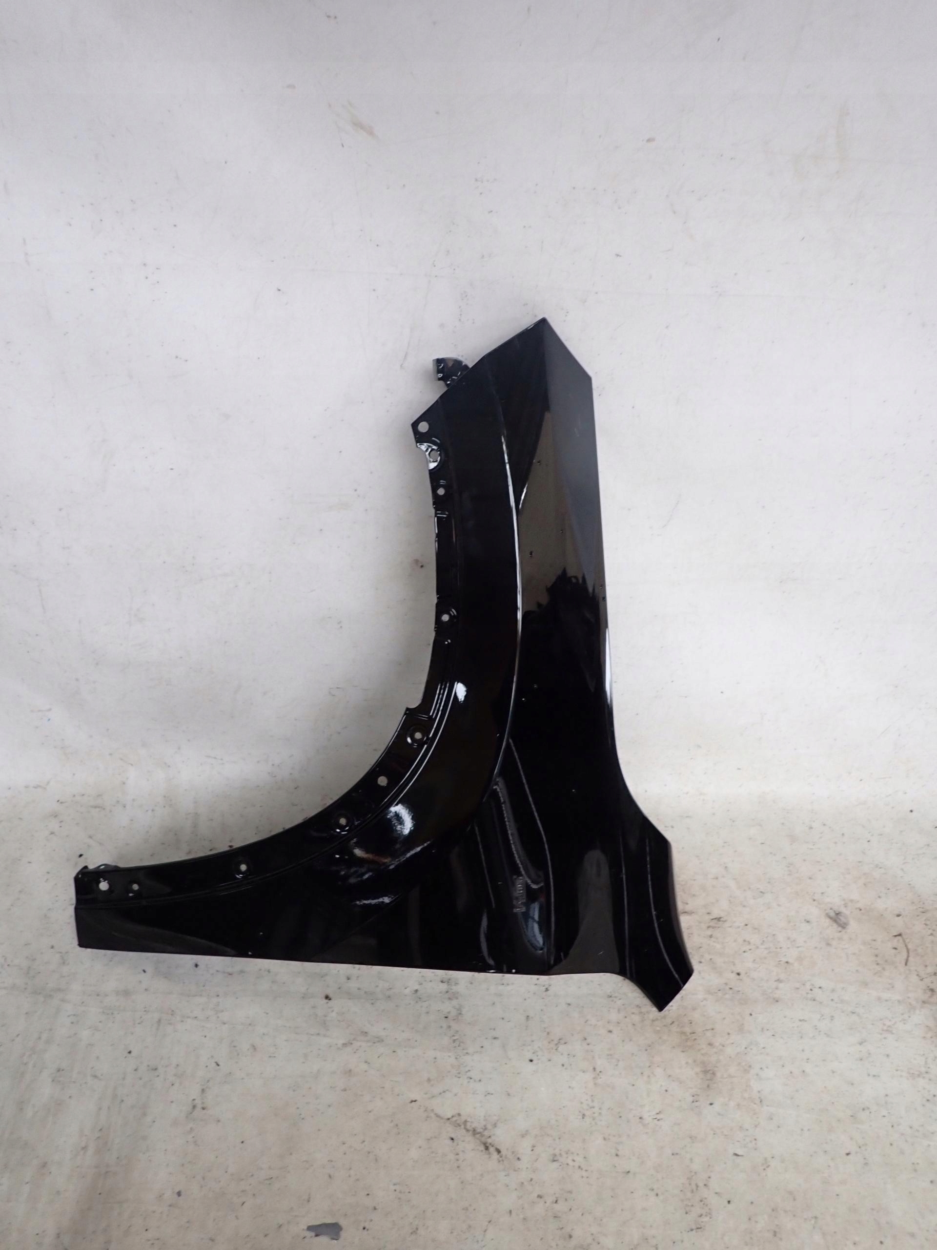 BMW X1 U11 fender left front front