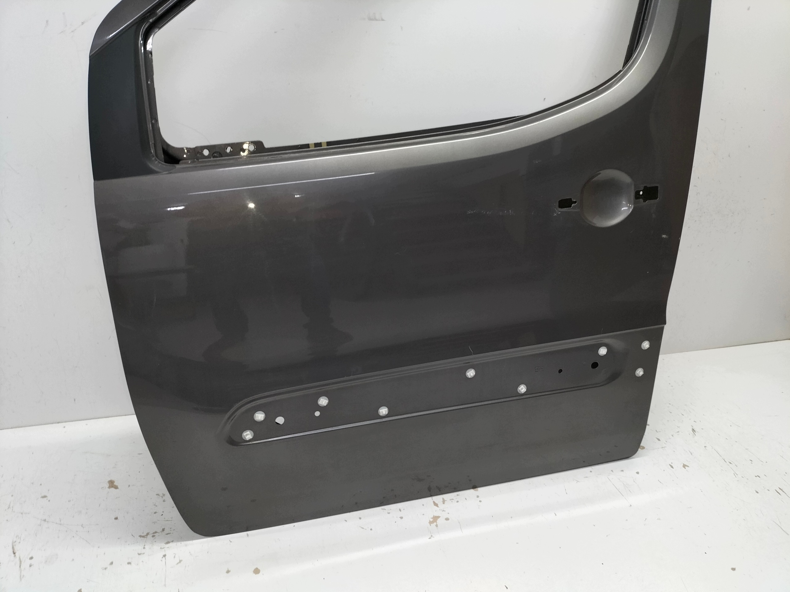 door front front left CITROEN BERLINGO PARTNER 3 III 08-18 oznaki koroz