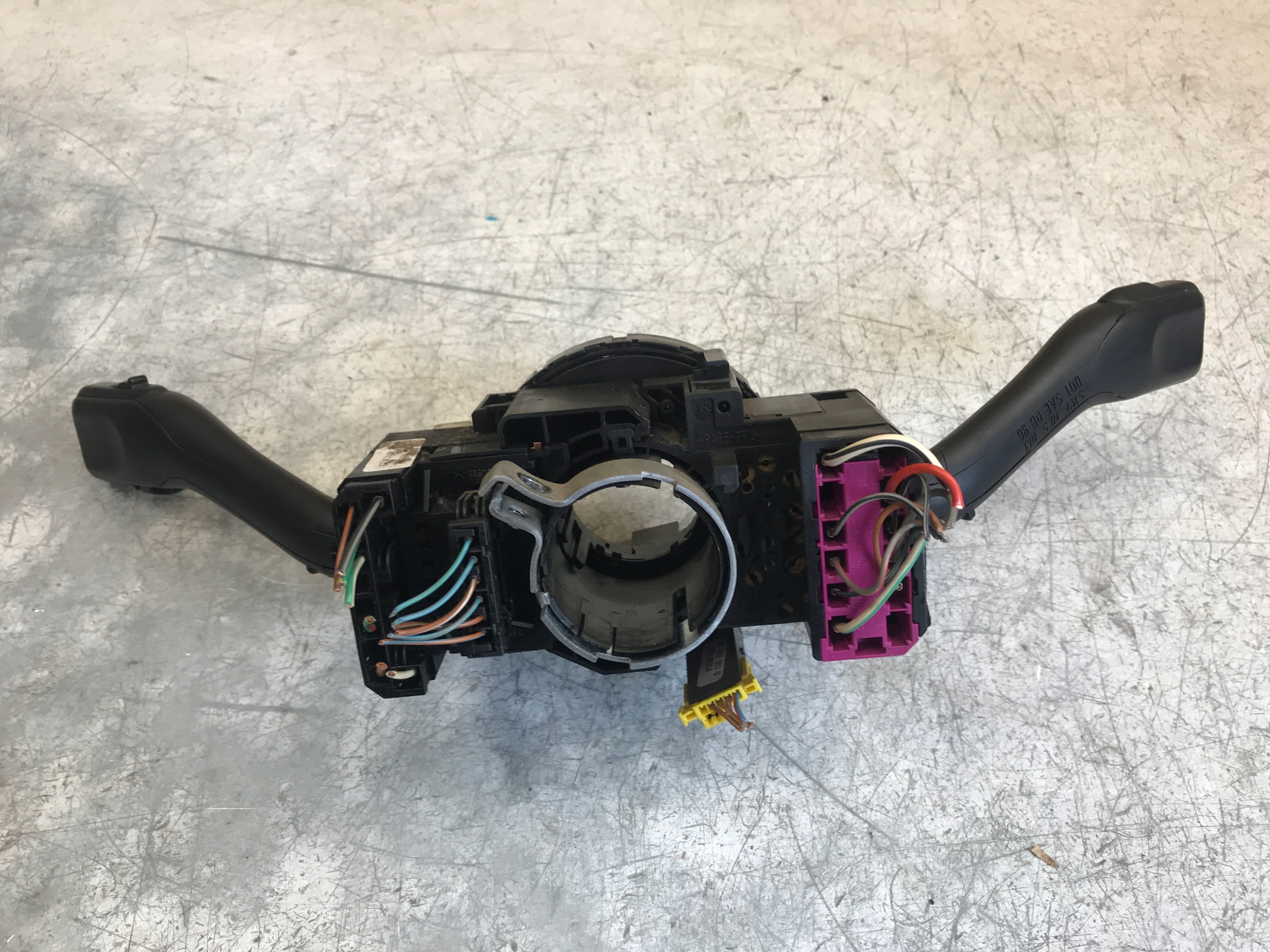 steering wheel levers and controls ring SKODA FABIA and