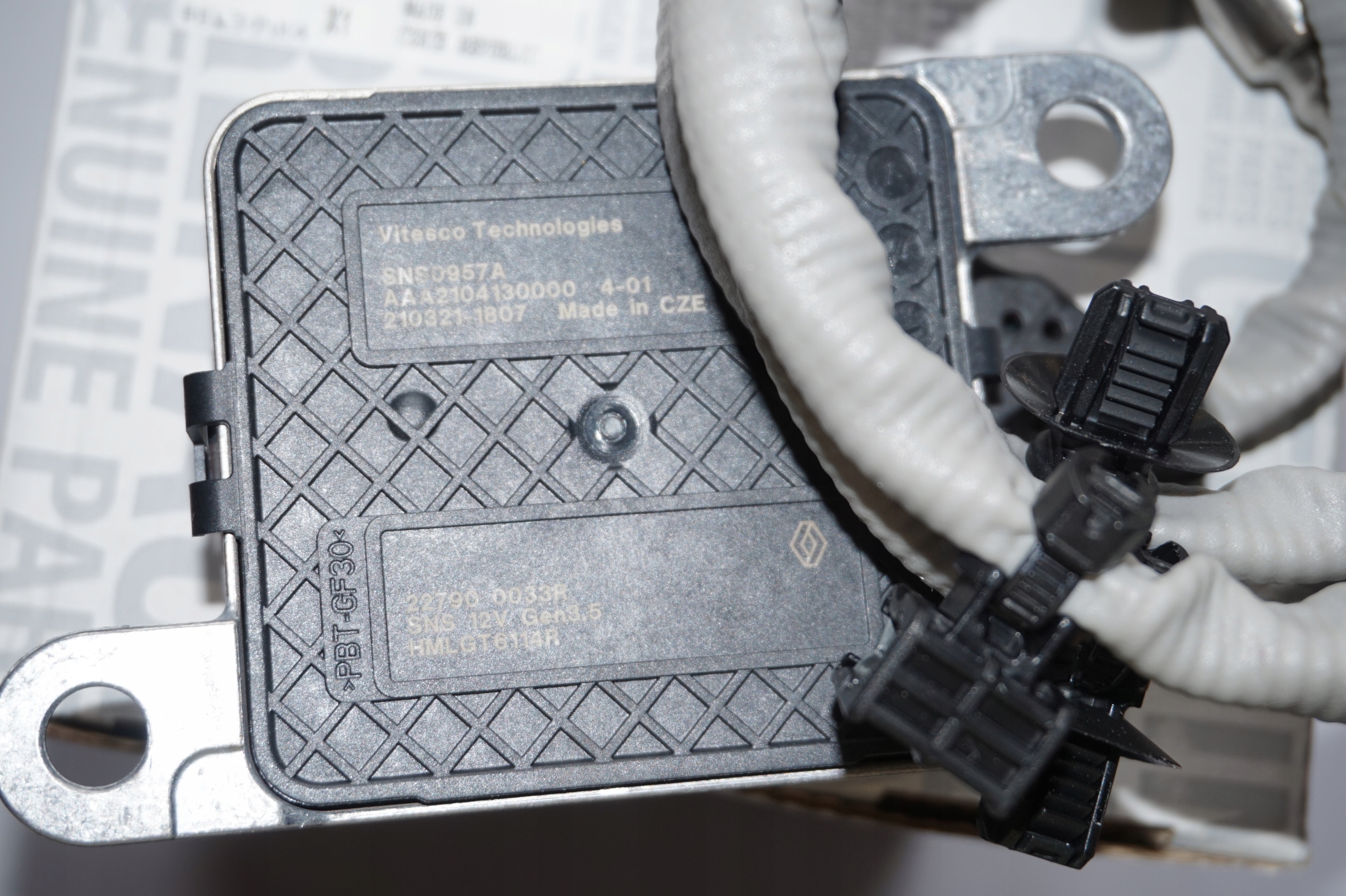 ЗОНД ДАТЧИК NOX RENAULT 2.0 DCI 227900033R