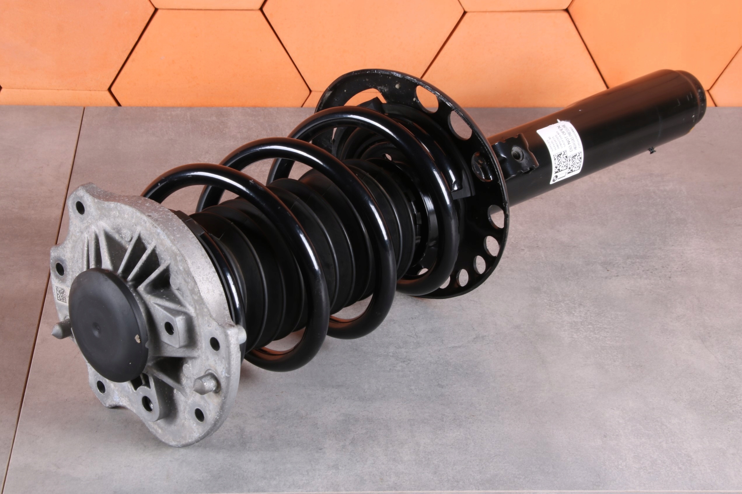 BMW X2 U10 16i 18d 18i 20i 25i shock absorber left front front 2WD 5A2FDA1
