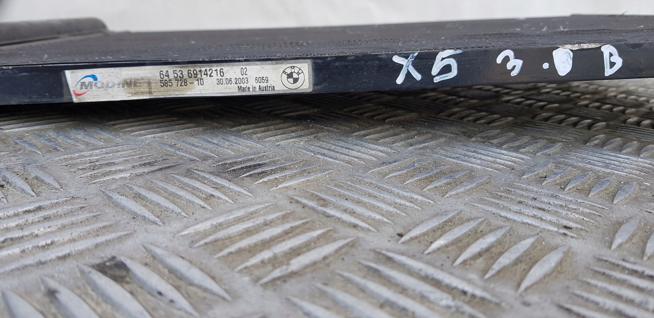 BMW X5 E53 3.0I B Radiateur climatisation 6914216