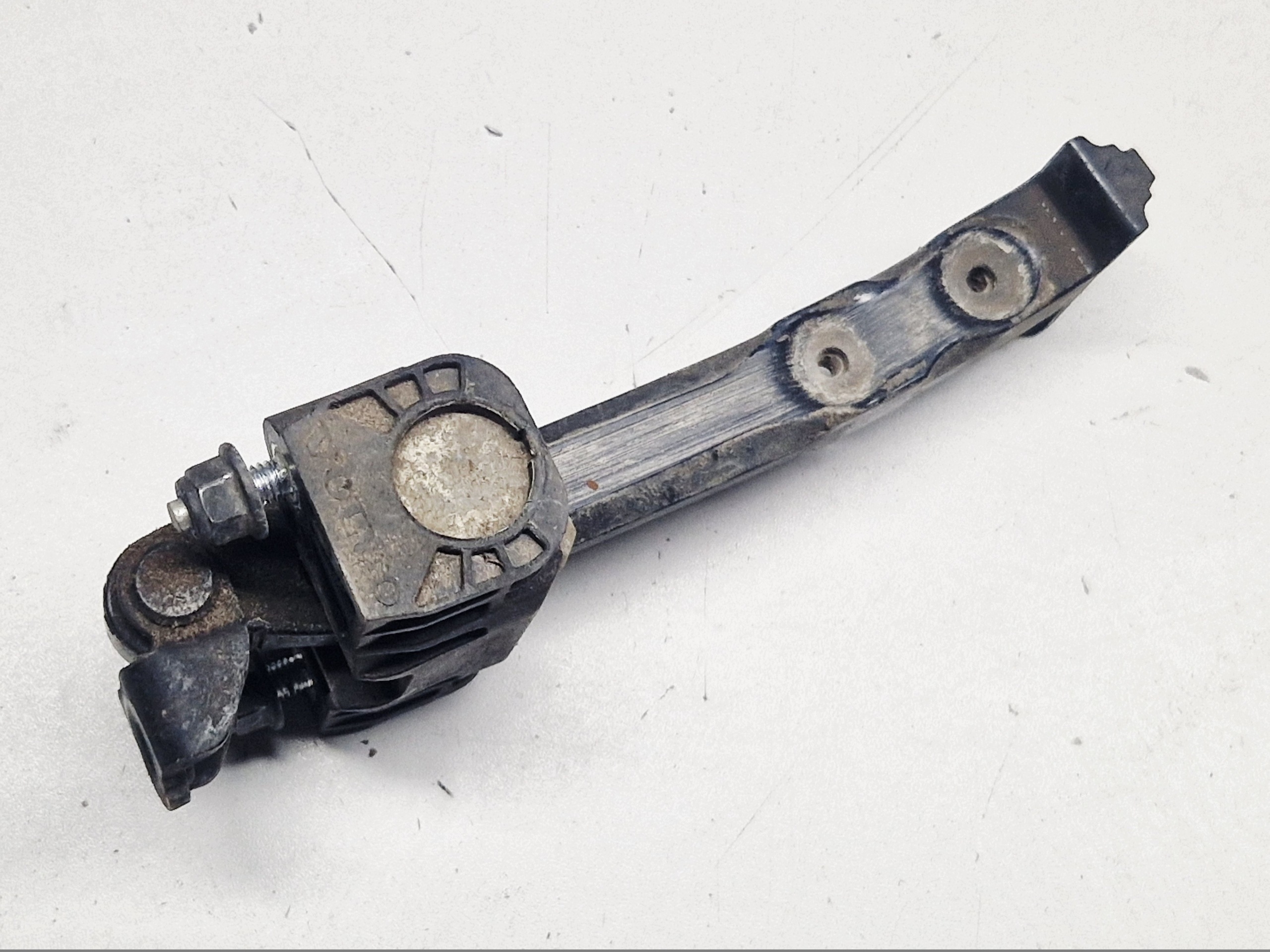 VOLVO S60 II limiter door right rear part