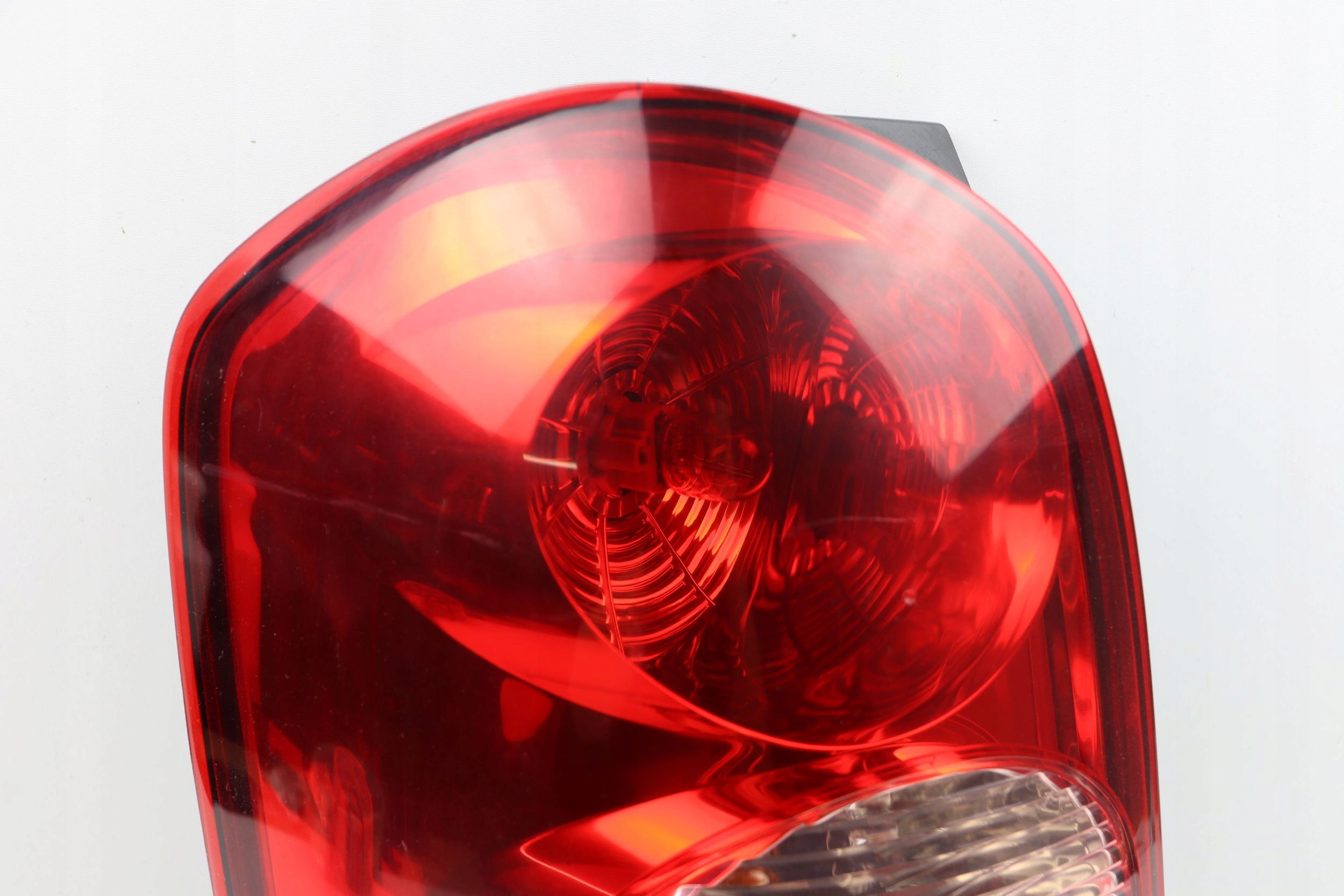 MAZDA MPV II light left rear part rear