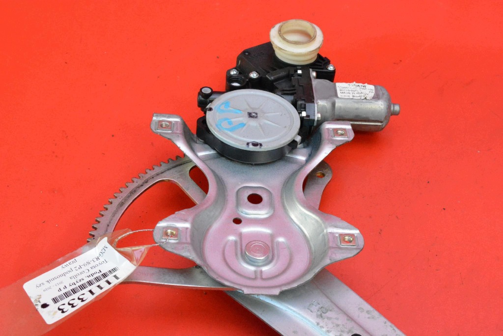 window regulator right front EU 85710-02470 TOYOTA COROLLA XI E18 13-19