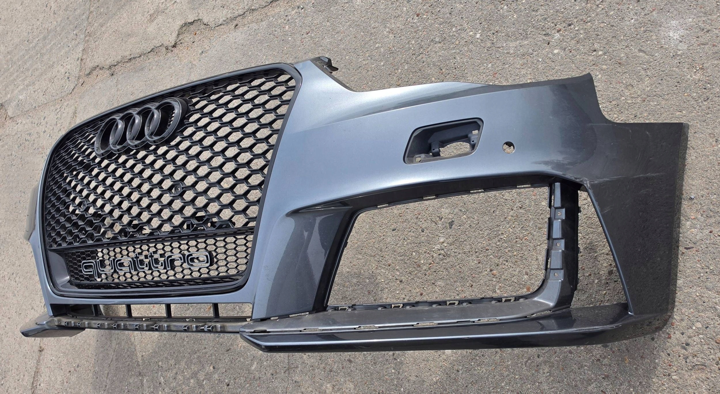 Audi RS3 8V0 Frontstoßstange vor Lifting 2012-2016