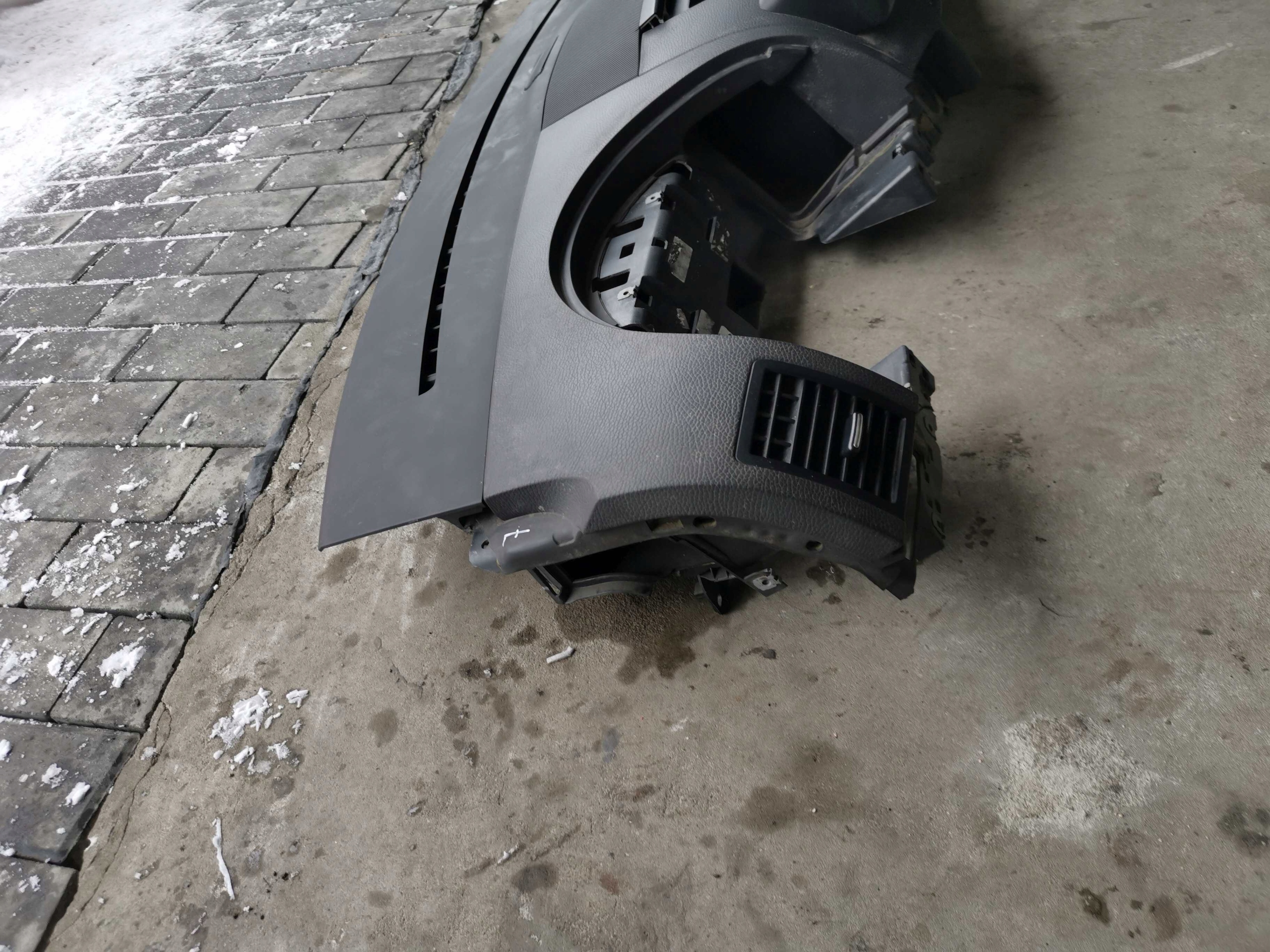 торпеда консоль Подушки volkswagen oe 7L6858451