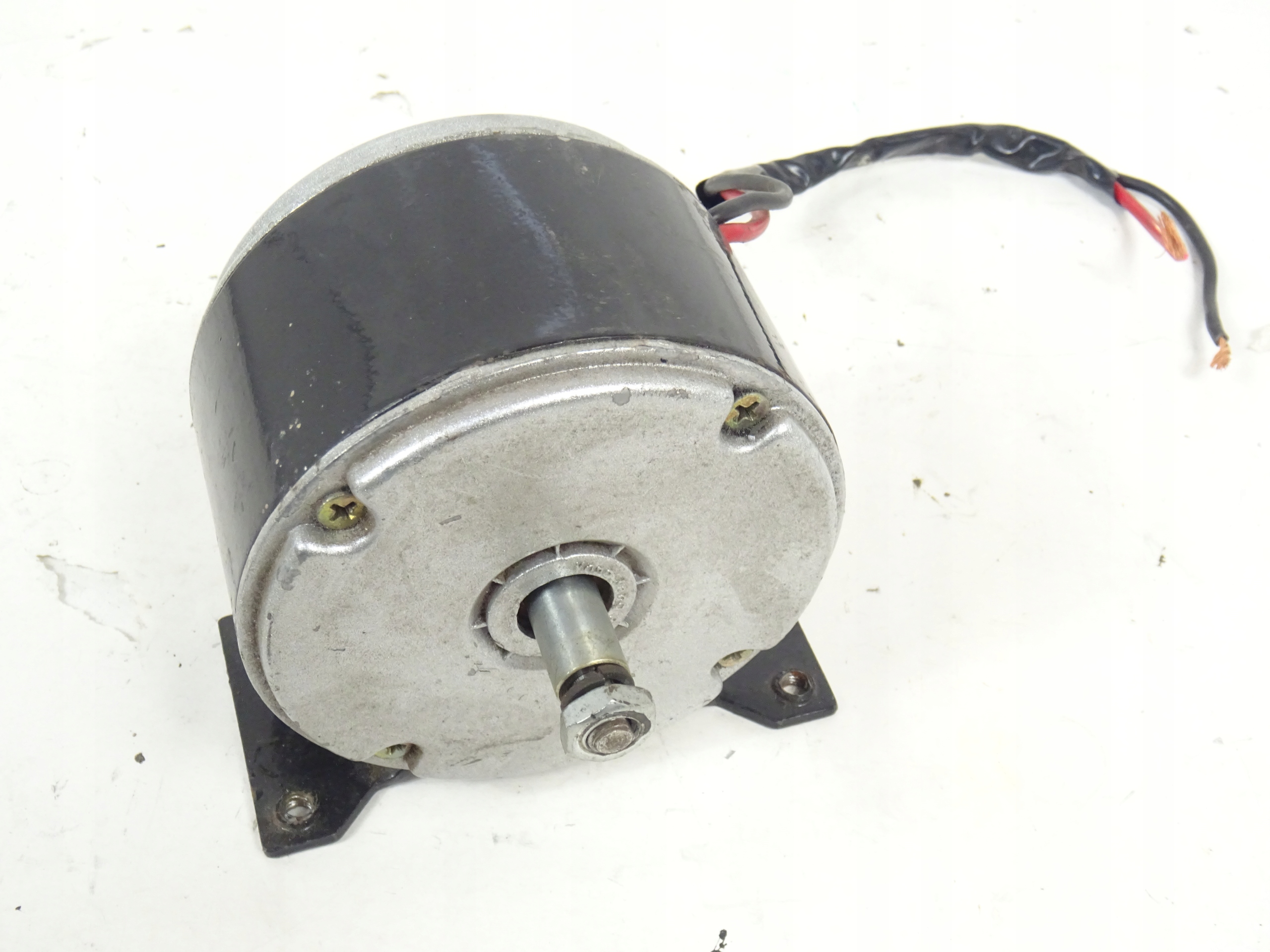 Silnik 12/24VDC napęd