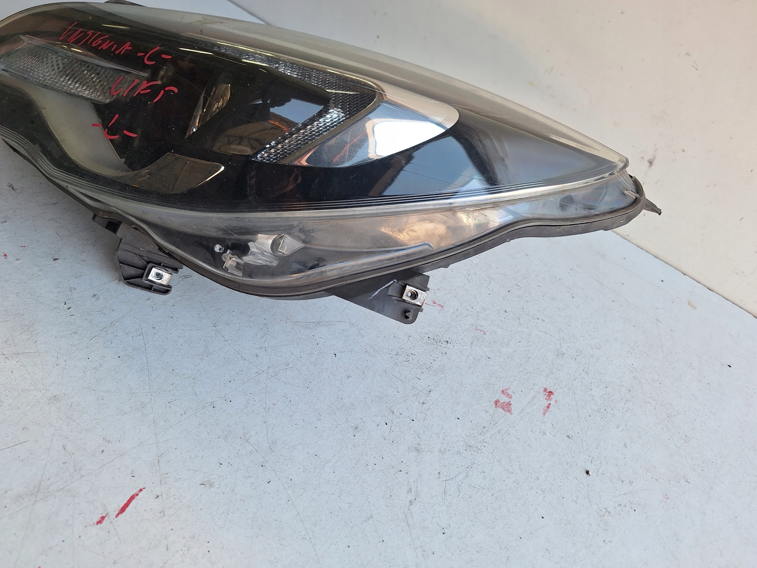 OPEL INSIGNIA A LIFT 13-17 light left + LED UK