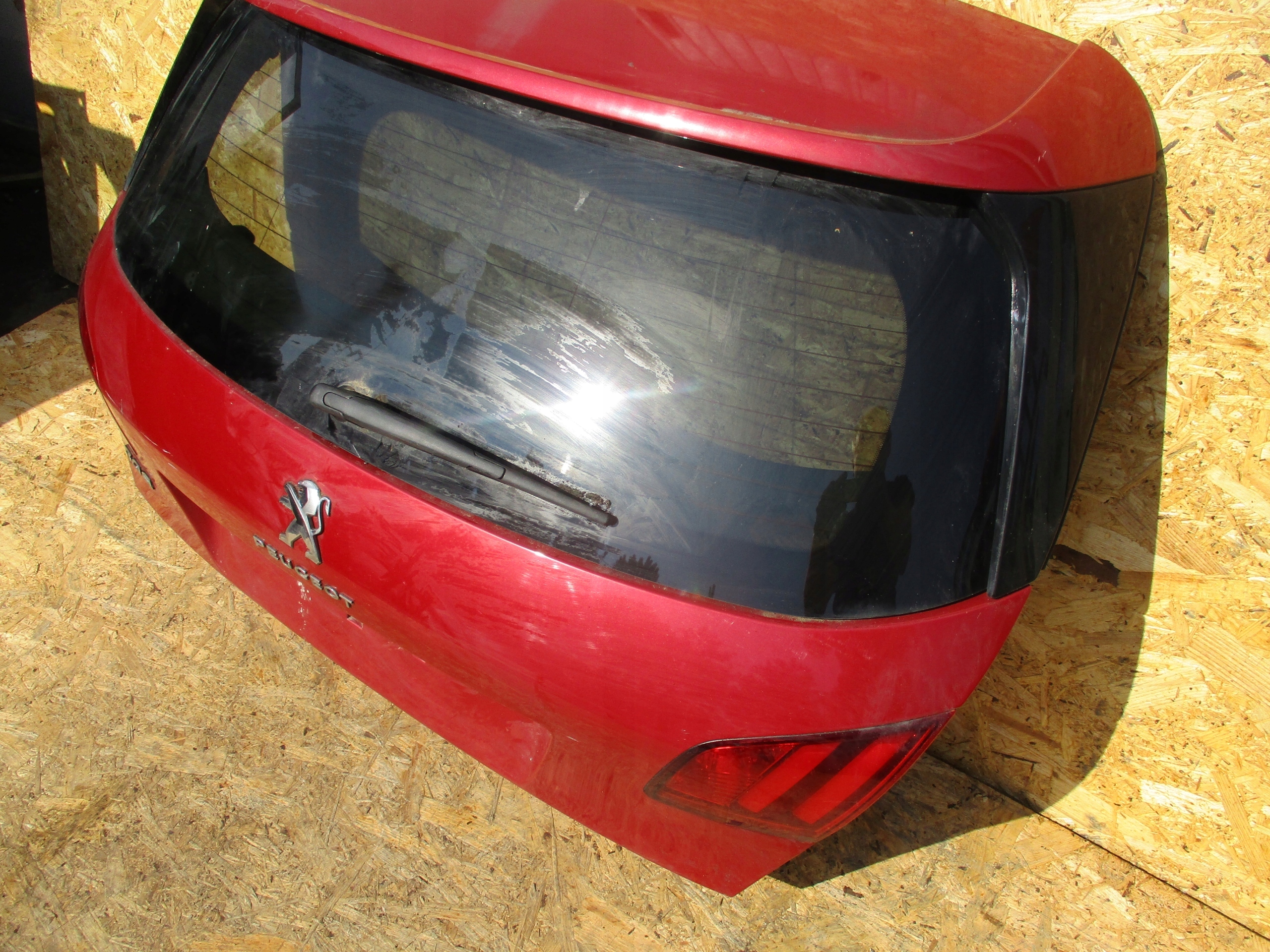 Klapa tył Peugeot 308 II Typ samochodu Samochody osobowe