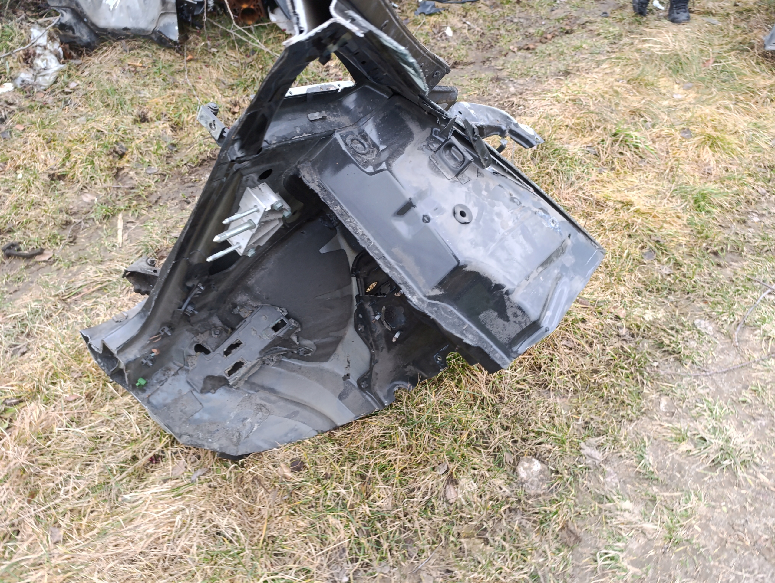 quarter left front left front seat altea LS9N