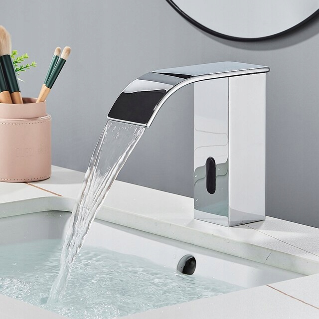 Bateria umywalkowa nablatowa wodospad chrom