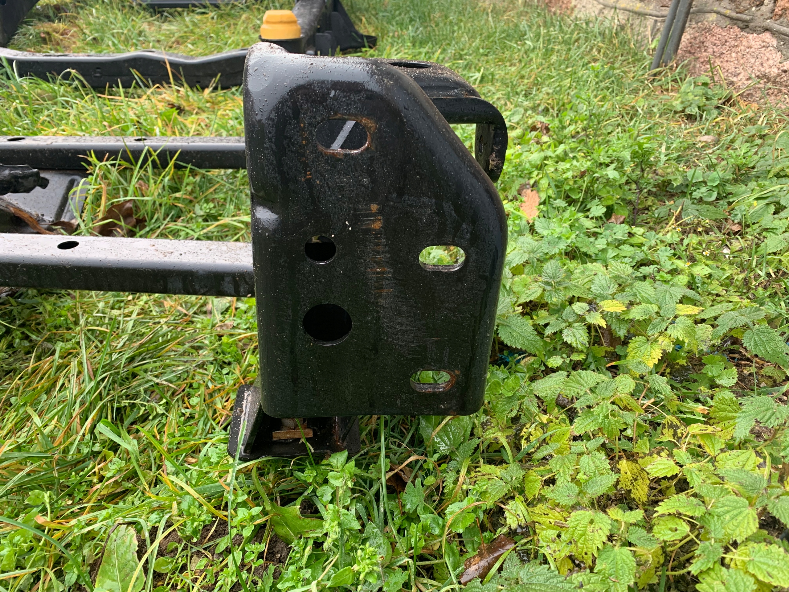 Задняя торцевая рама правая Ford F150 2015 - 2020