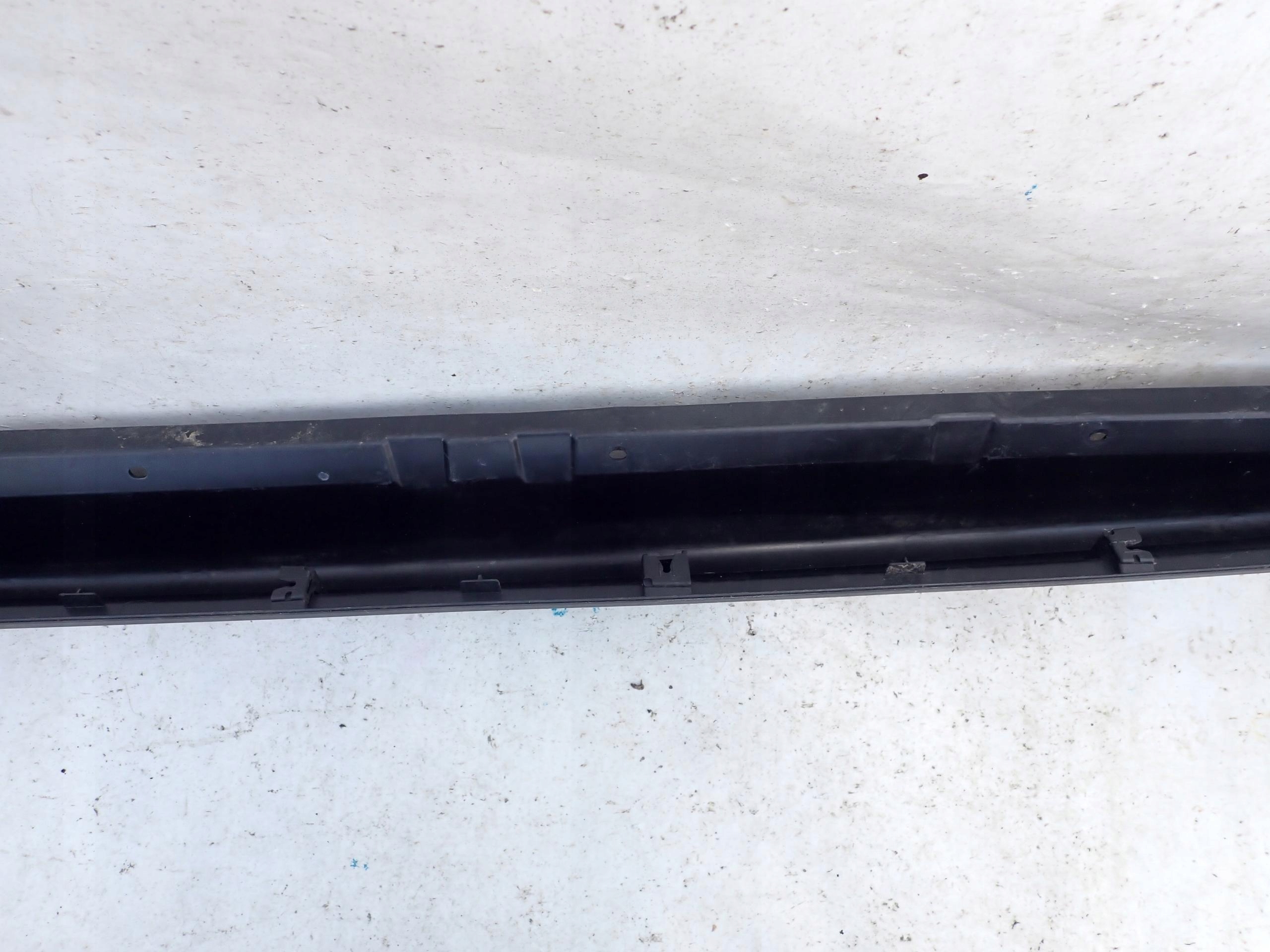 NISSAN JUKE and F15 moulding threshold right threshold right