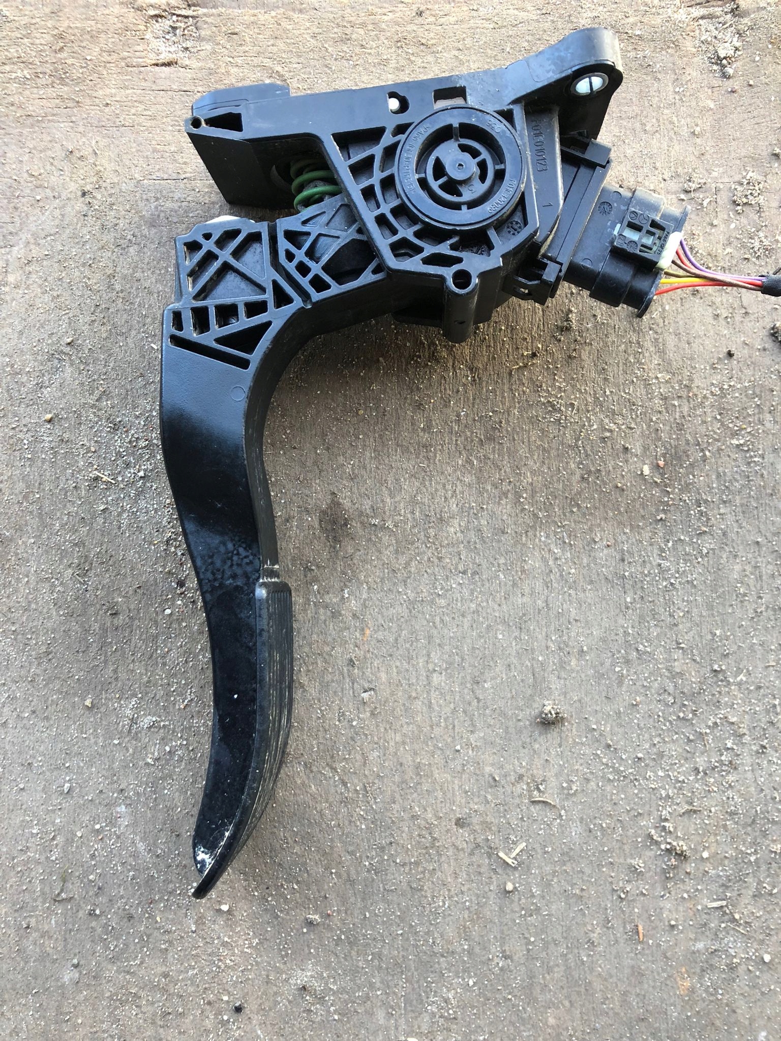 Gaspedal SPRINTER 907 910 A9073010200