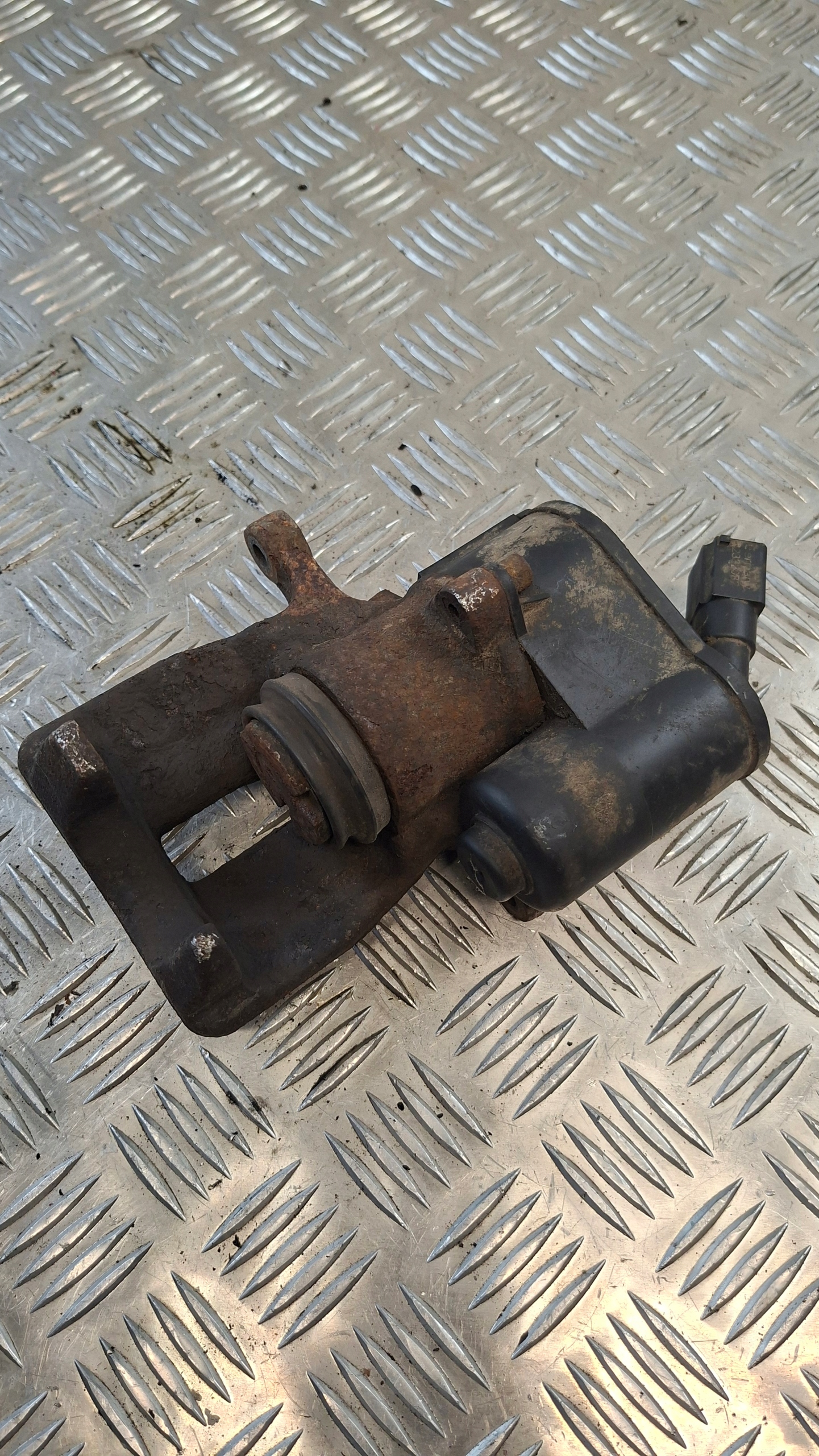 caliper HAMUCLOWY left rear part AUDI A6 C6