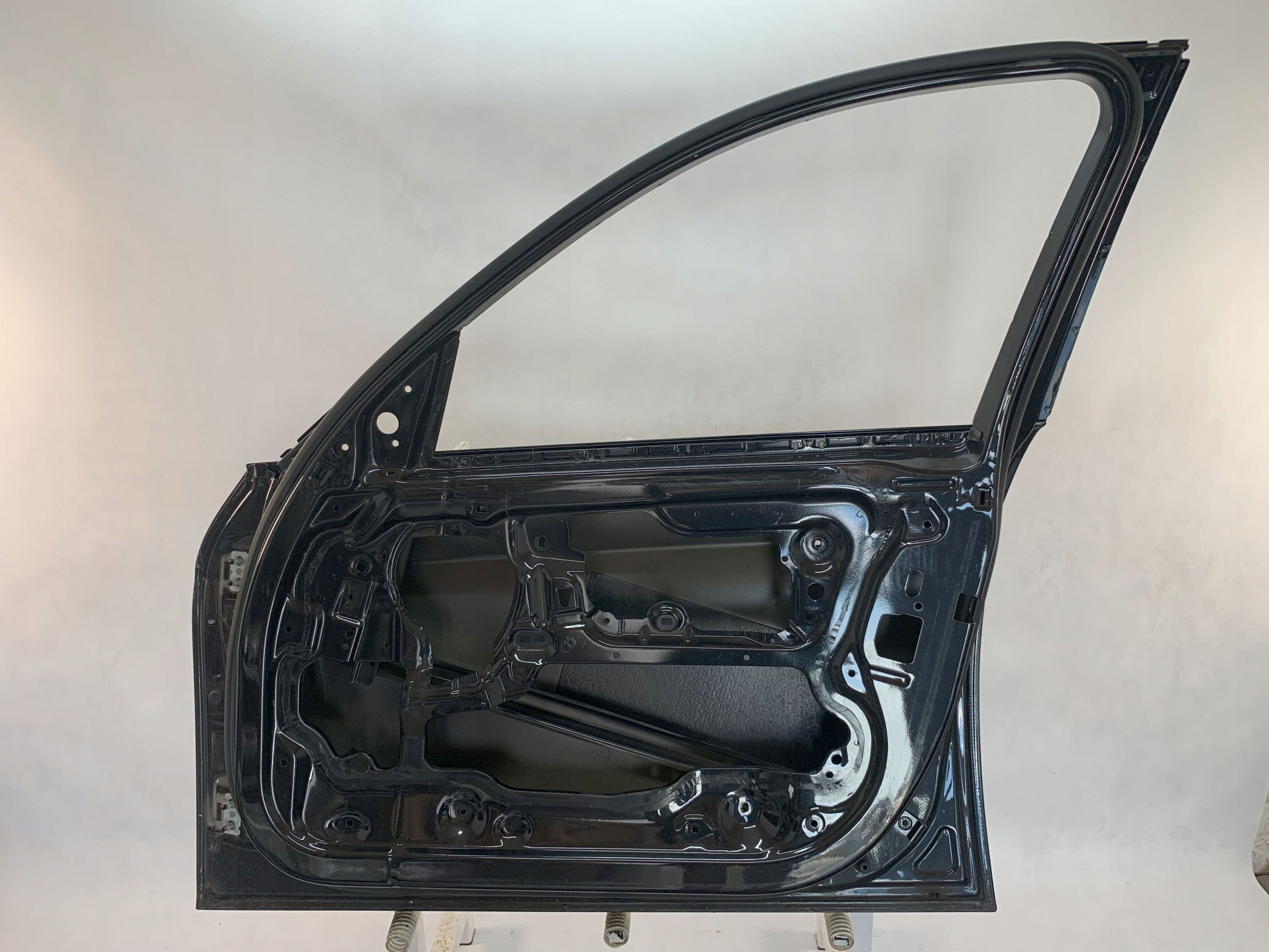 door right front BMW 3 III E90 E91 04-12r e 90 e 91 06.25
