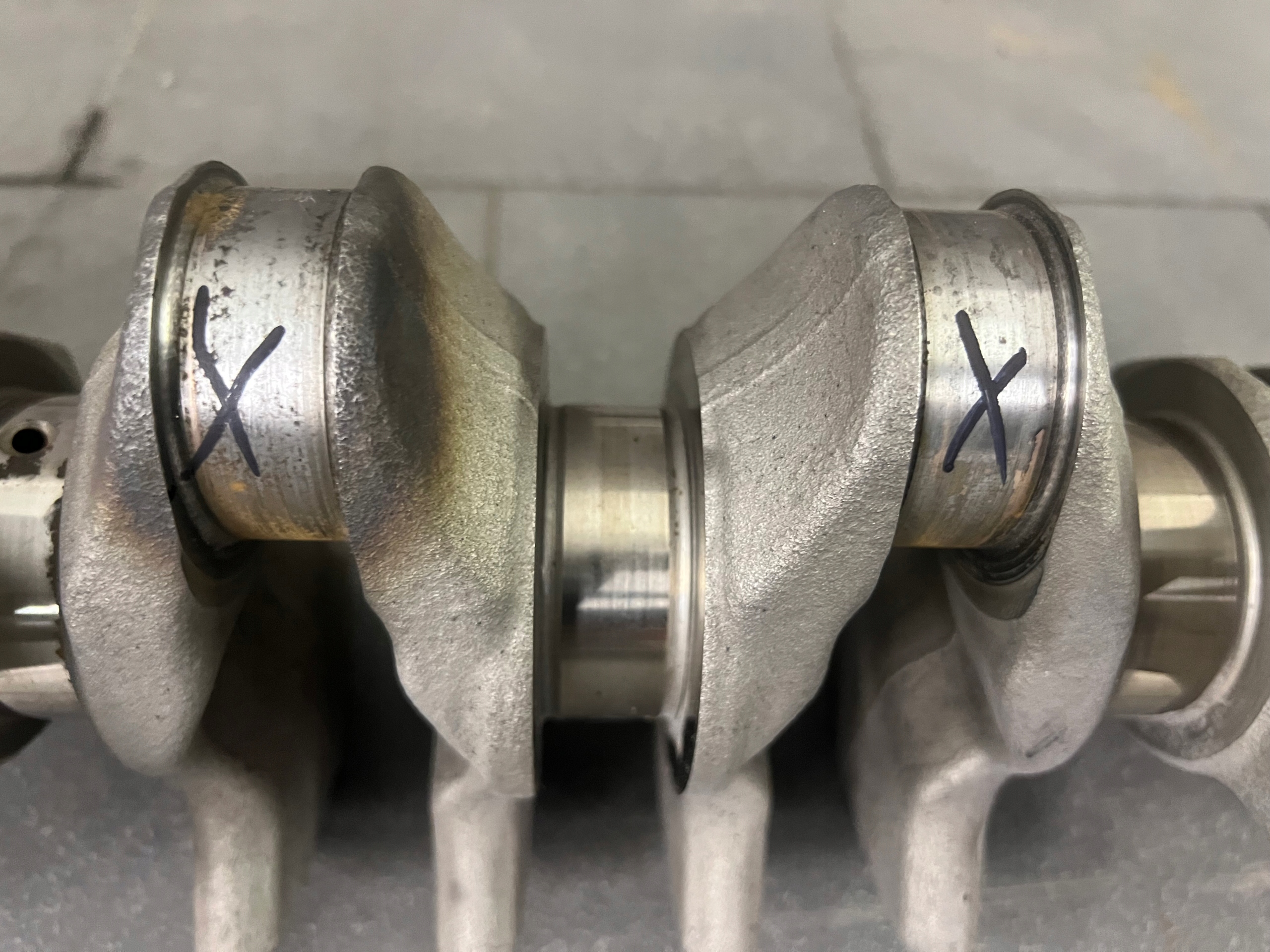 WAŁ KORBOWY BMW M3 M4 F80 F82 7846606 Producent części BMW OE