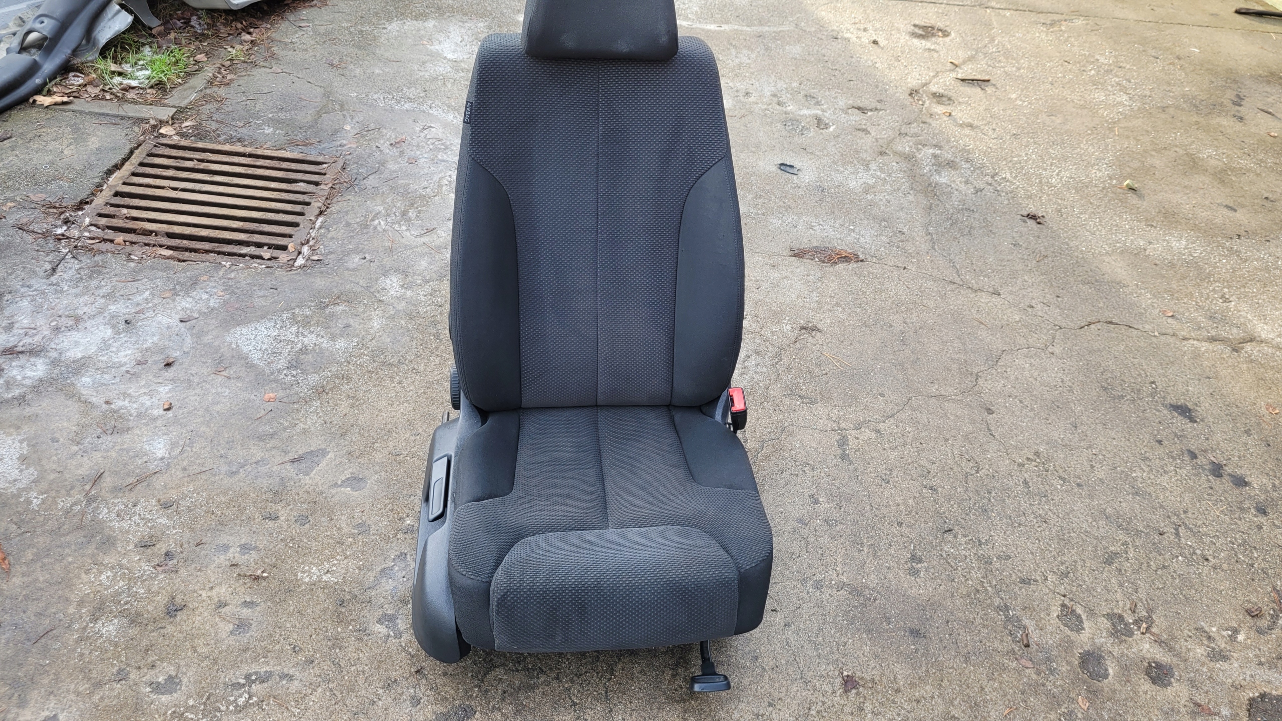 VW PASSAT B6 сиденье правого пассажира с подогревом