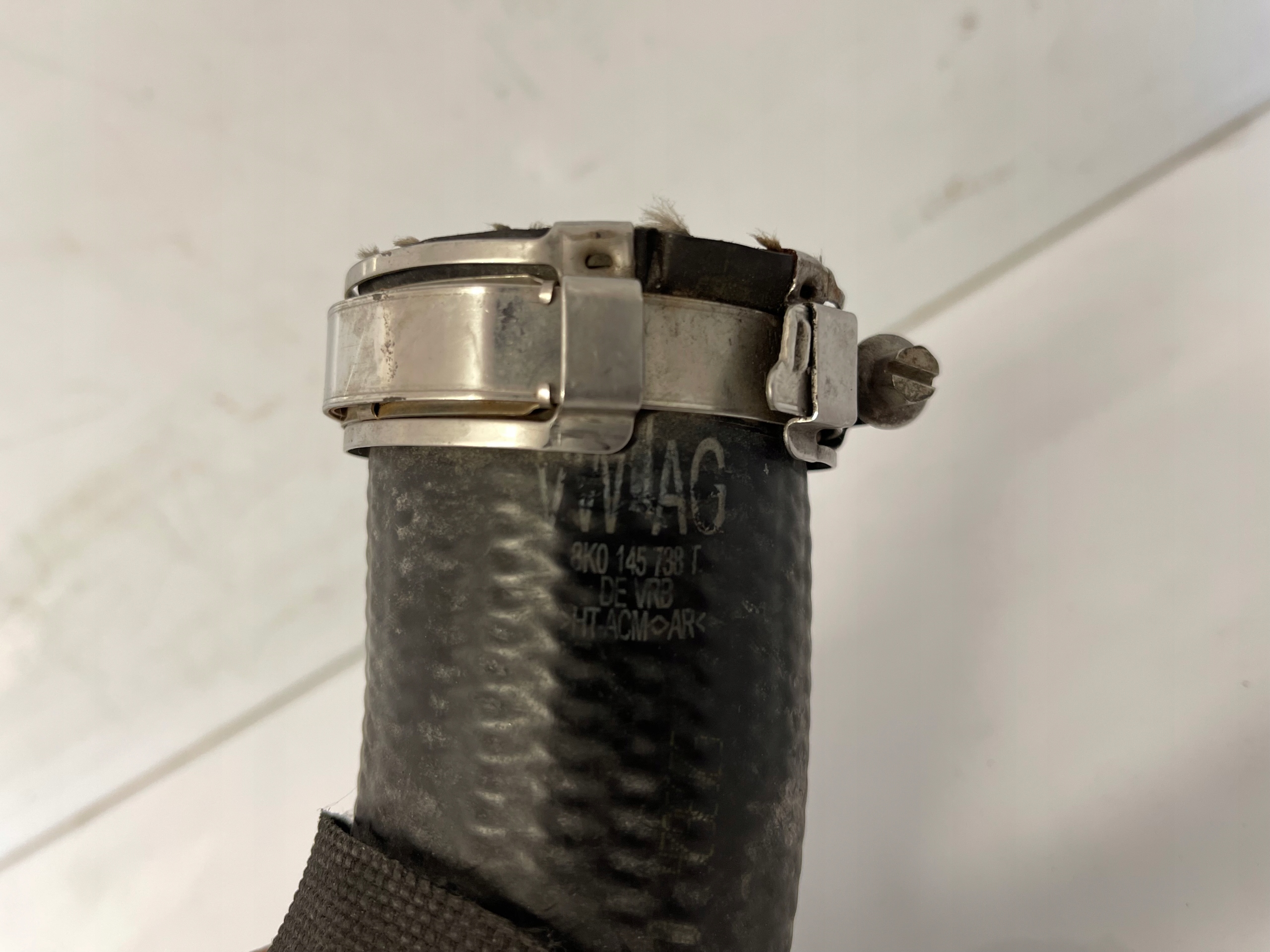 AUDI A4 B8 pipe hose air 8K0145738T