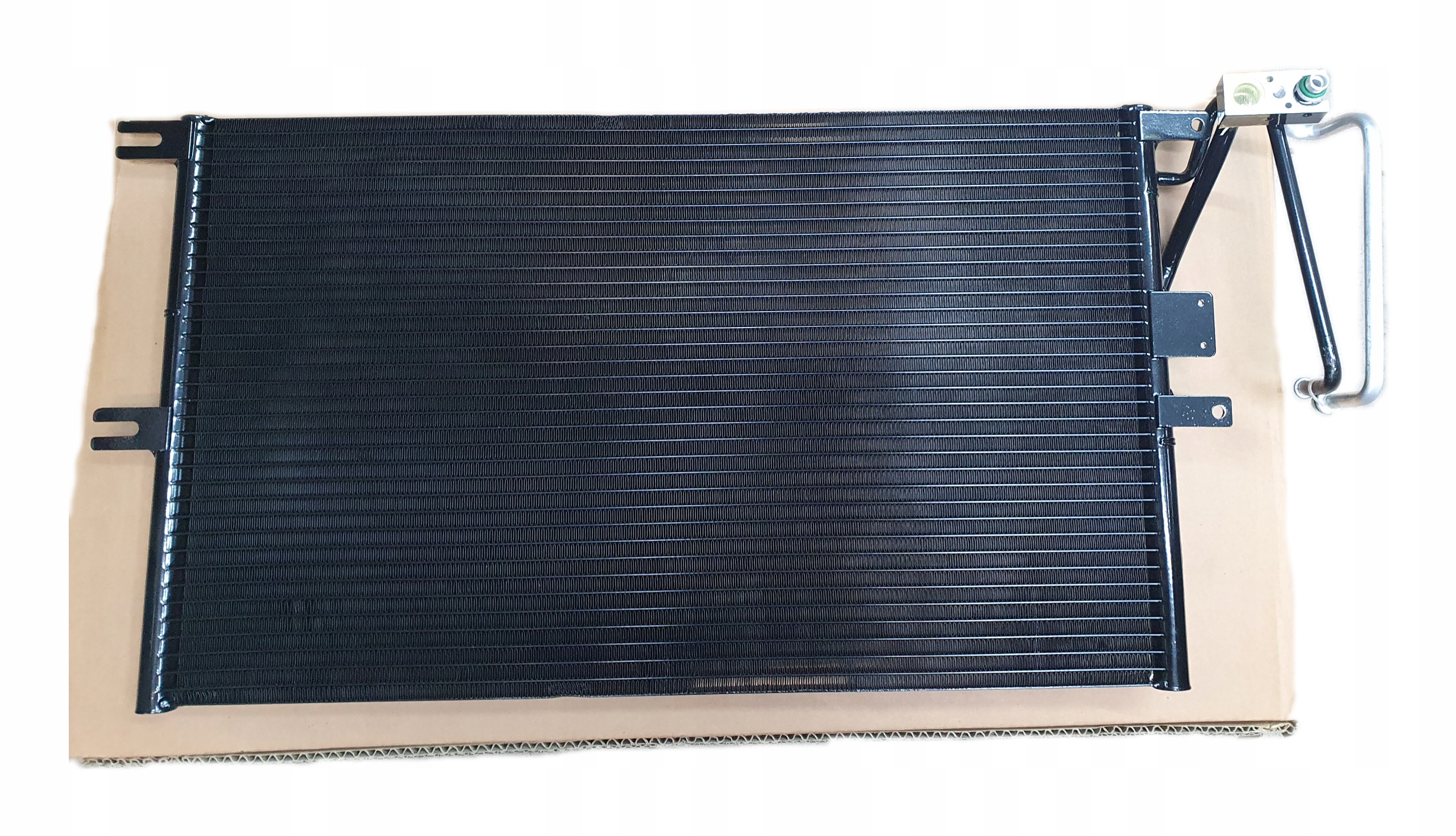 8FC 351 - РАДИАТОР КОНДЕНСАТОР КОНДИЦИОНЕРА OPEL VECTRA B