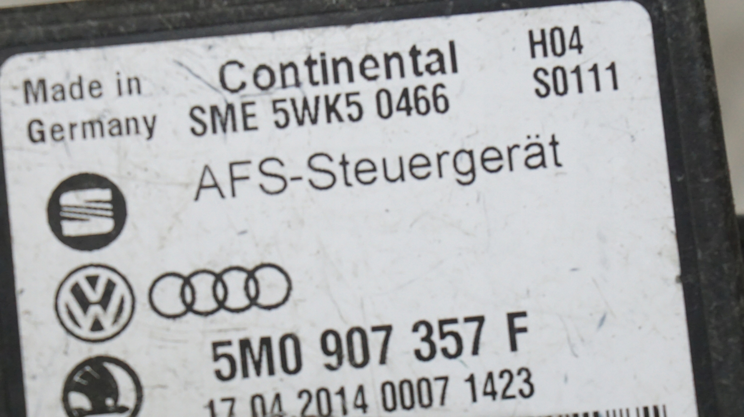 VW PASSAT B7 MODUŁ SETROWNIK ŚWIATEŁ 7P6907357 Producent części Continental