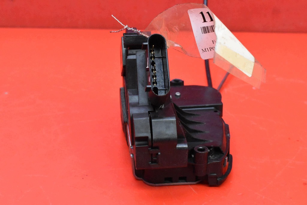 lock door left front front EU 8A6A-A21813-AF FORD FIESTA MK7 5D HB 08