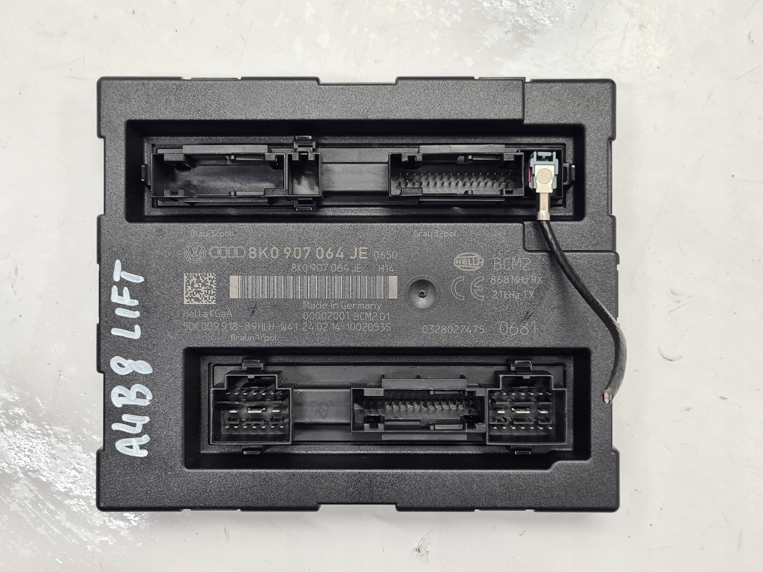 8K0907064JE - AUDI A4 B8 LIFT комфорт модуль BORDNETZ
