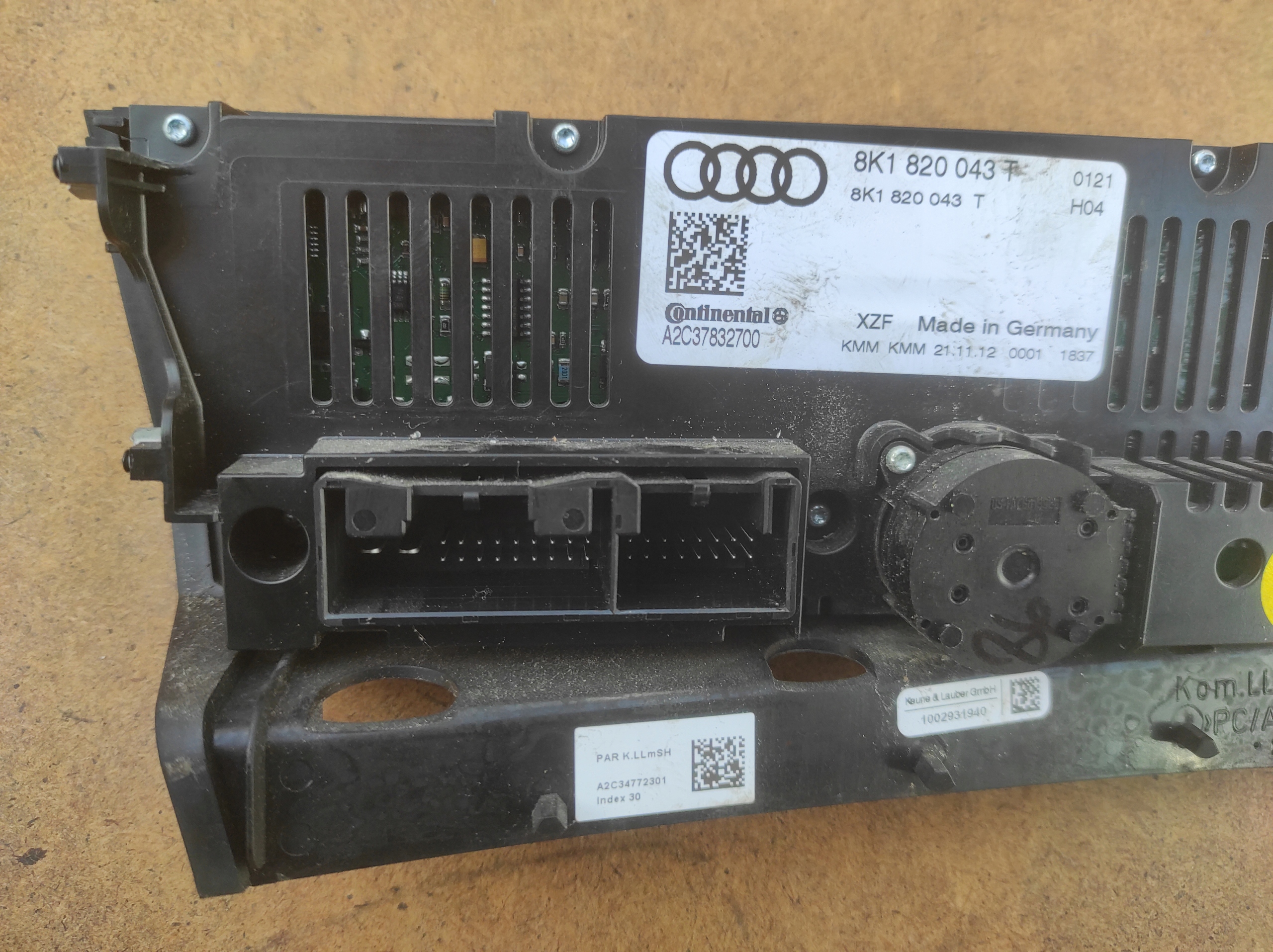 PANEL KLIMY klimatizaci AUDI A4 A5 b8 8K182004
