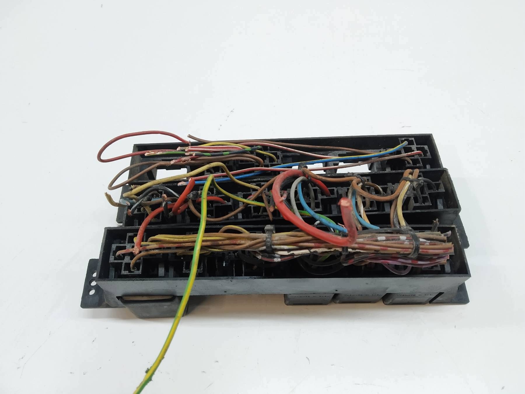 fuse box PRZEKAZNIKI 0332209202 Daimlerchrysler 957.66
