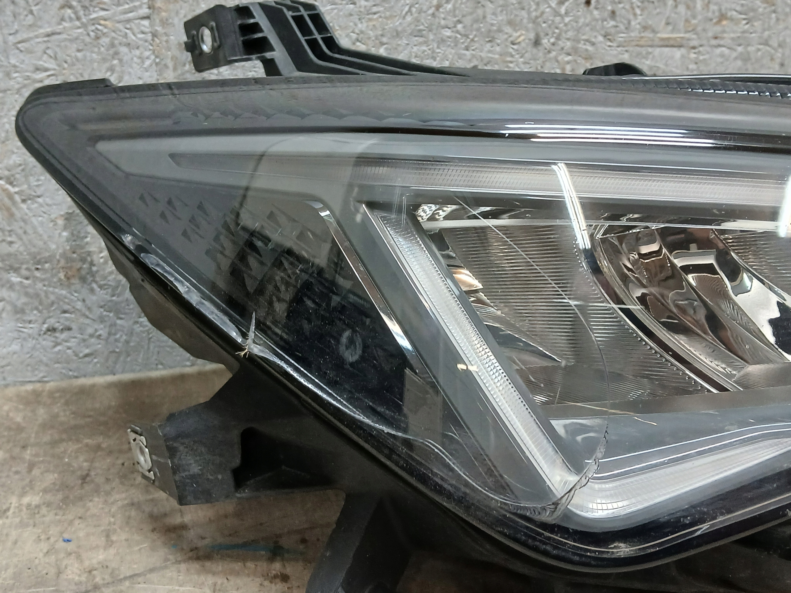light front right VW GOLF VI 6 VALEO 5K0 5K1941006P
